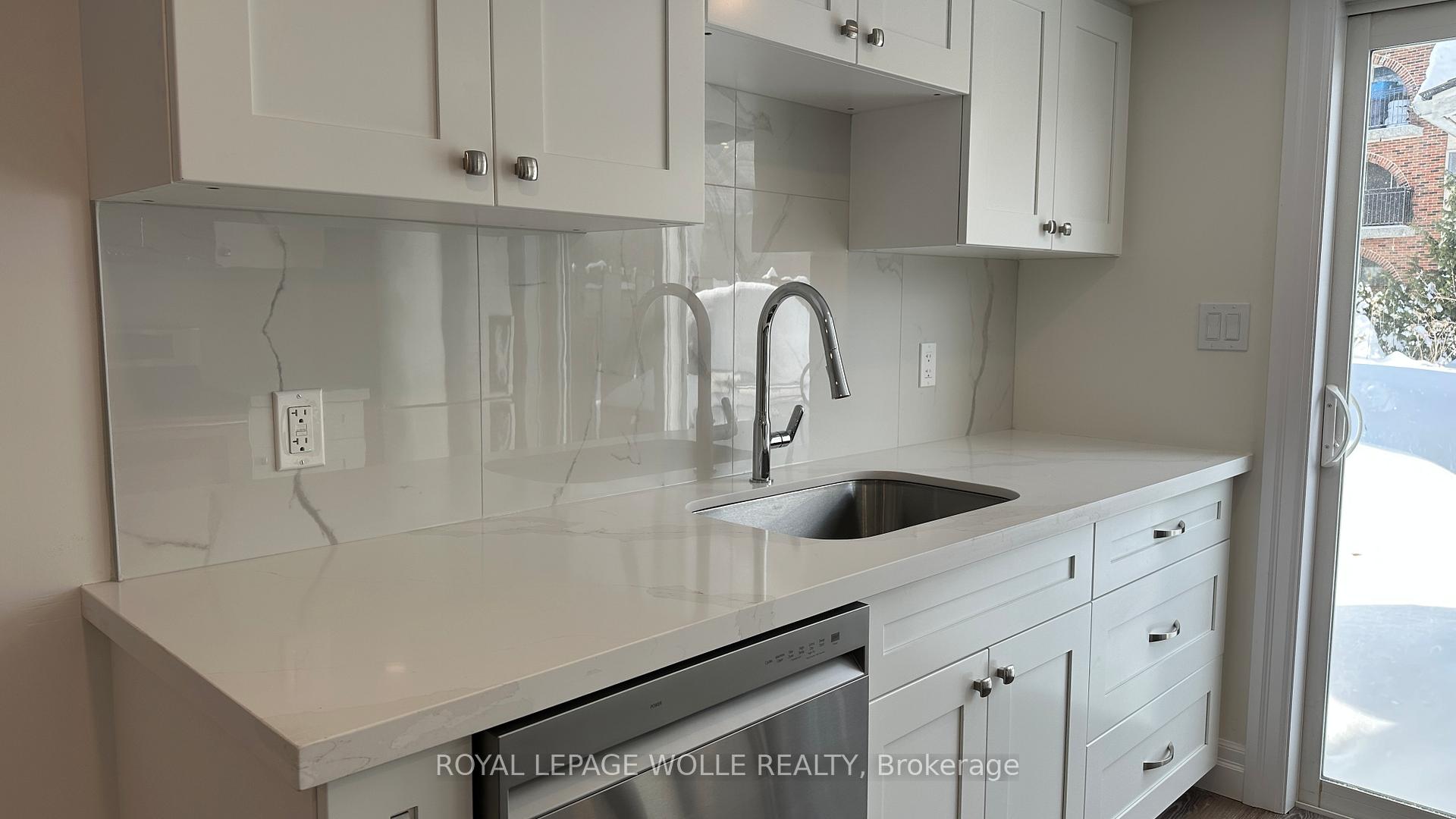 Photo 4 of 578 Mount Anne Drive, Waterloo — HOMEH