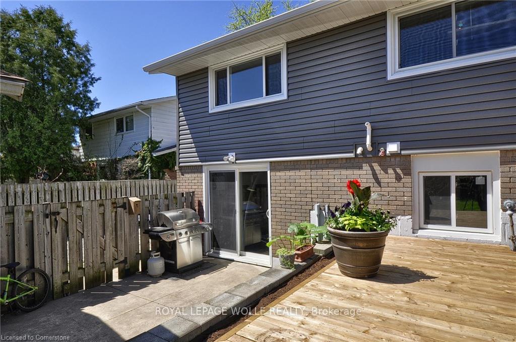 Photo 18 of 578 Mount Anne Drive, Waterloo — HOMEH