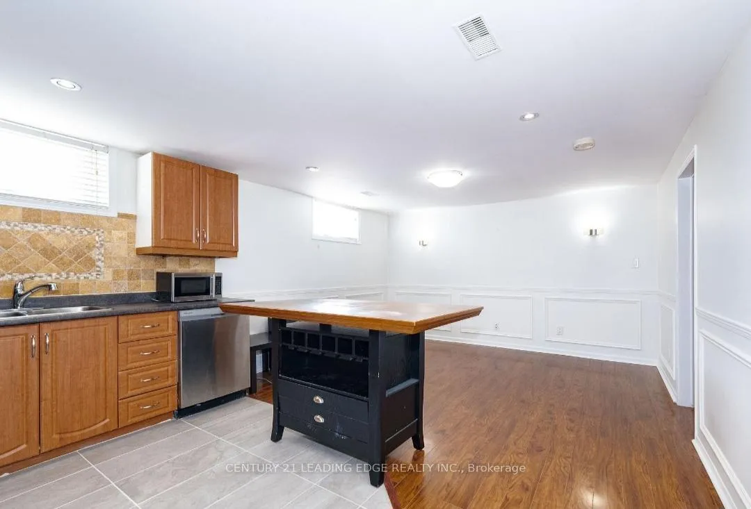 Photo 18 of Unit BSMT, 30 Foreht Crescent, Aurora, Aurora Heights — HOMEH