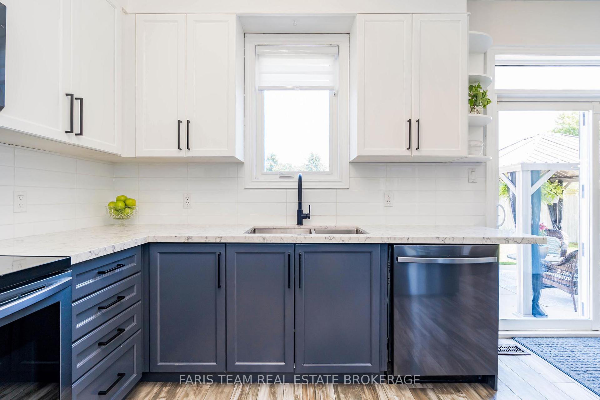 Photo 9 of 53 Christy Drive, Wasaga Beach — HOMEH