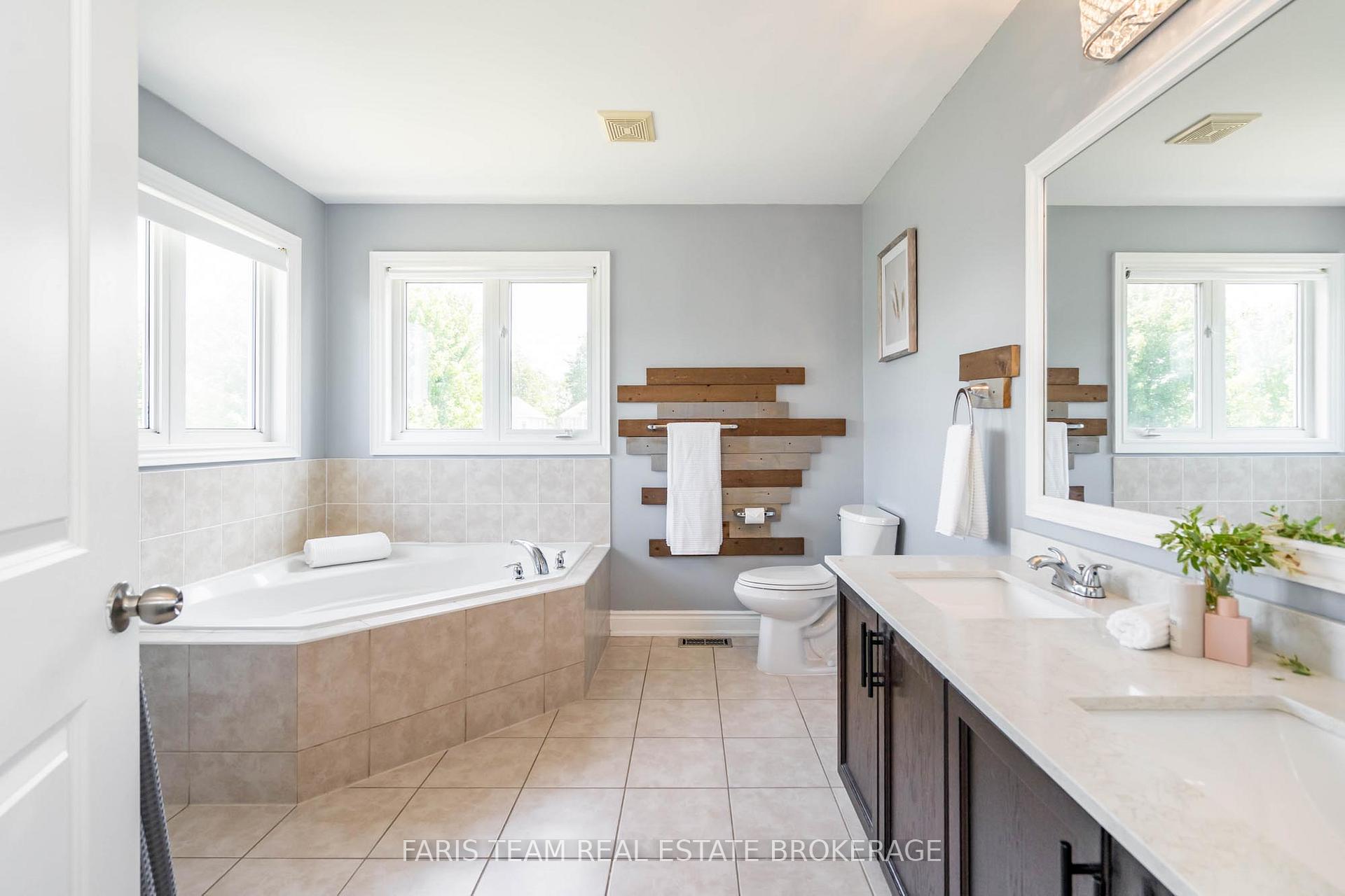 Photo 18 of 53 Christy Drive, Wasaga Beach — HOMEH