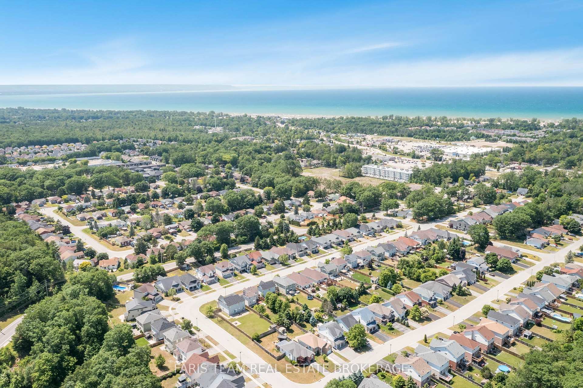 Photo 33 of 53 Christy Drive, Wasaga Beach — HOMEH