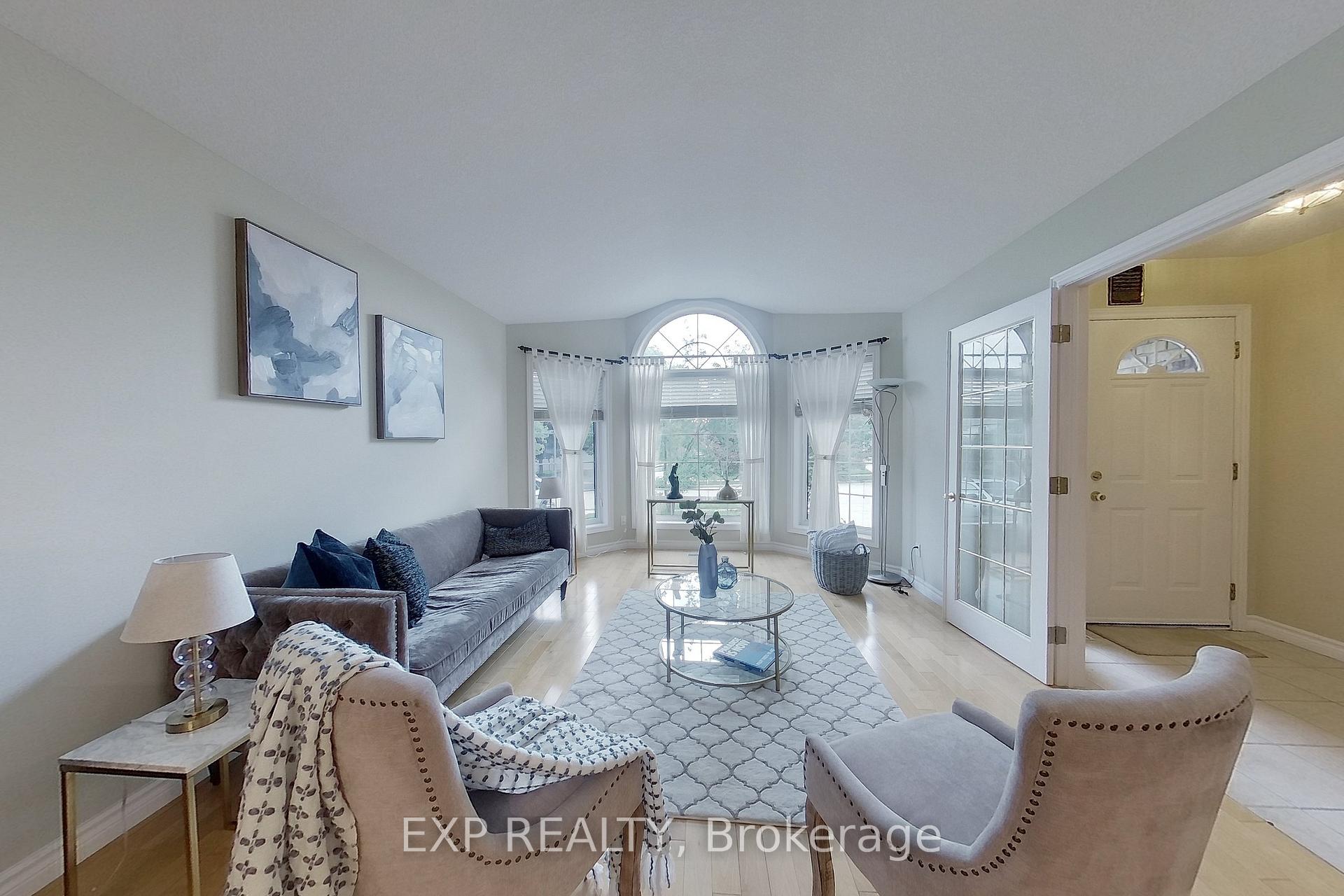 Photo 5 of 517 Buckingham Boulevard, Waterloo — HOMEH
