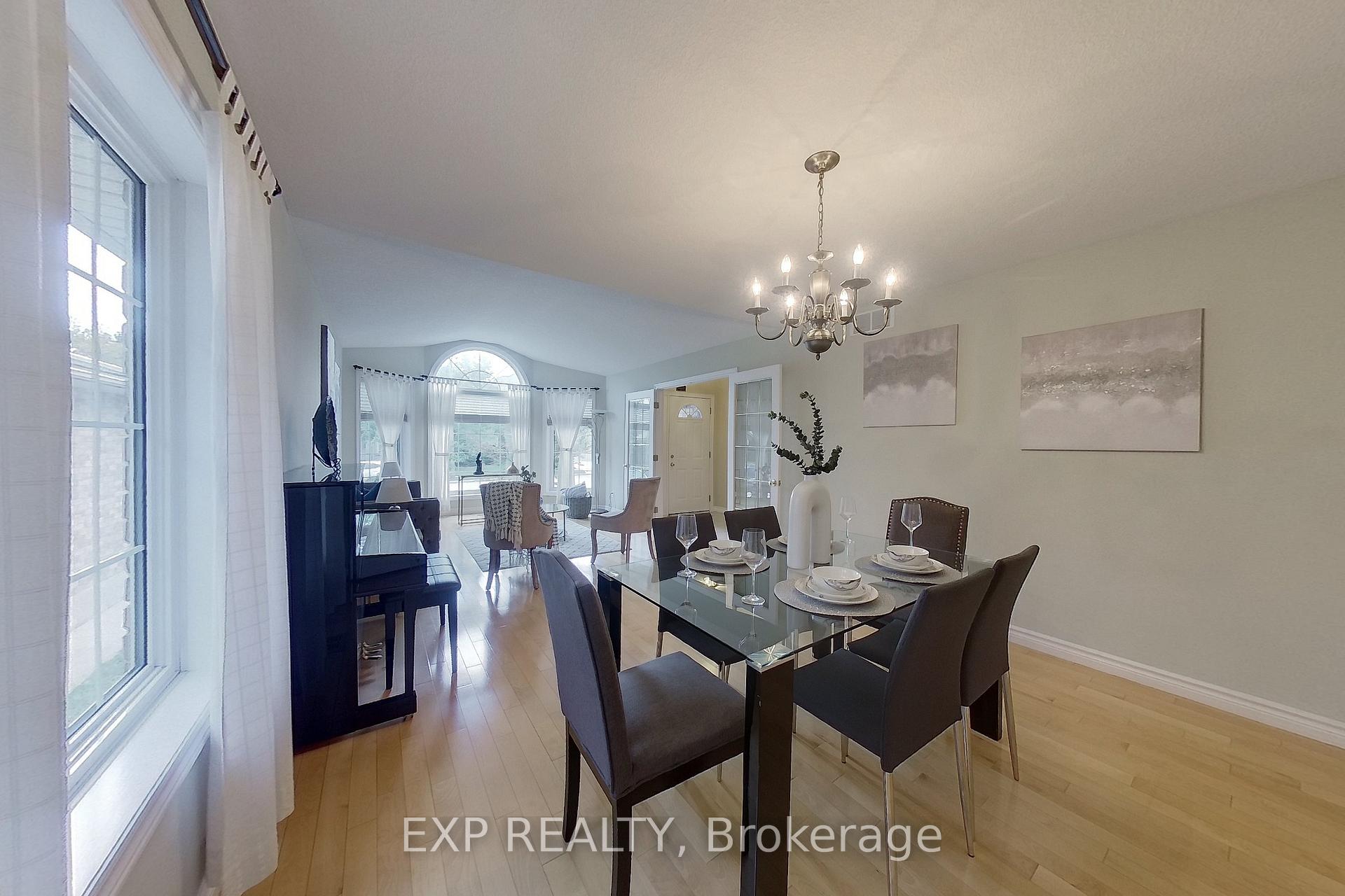 Photo 7 of 517 Buckingham Boulevard, Waterloo — HOMEH