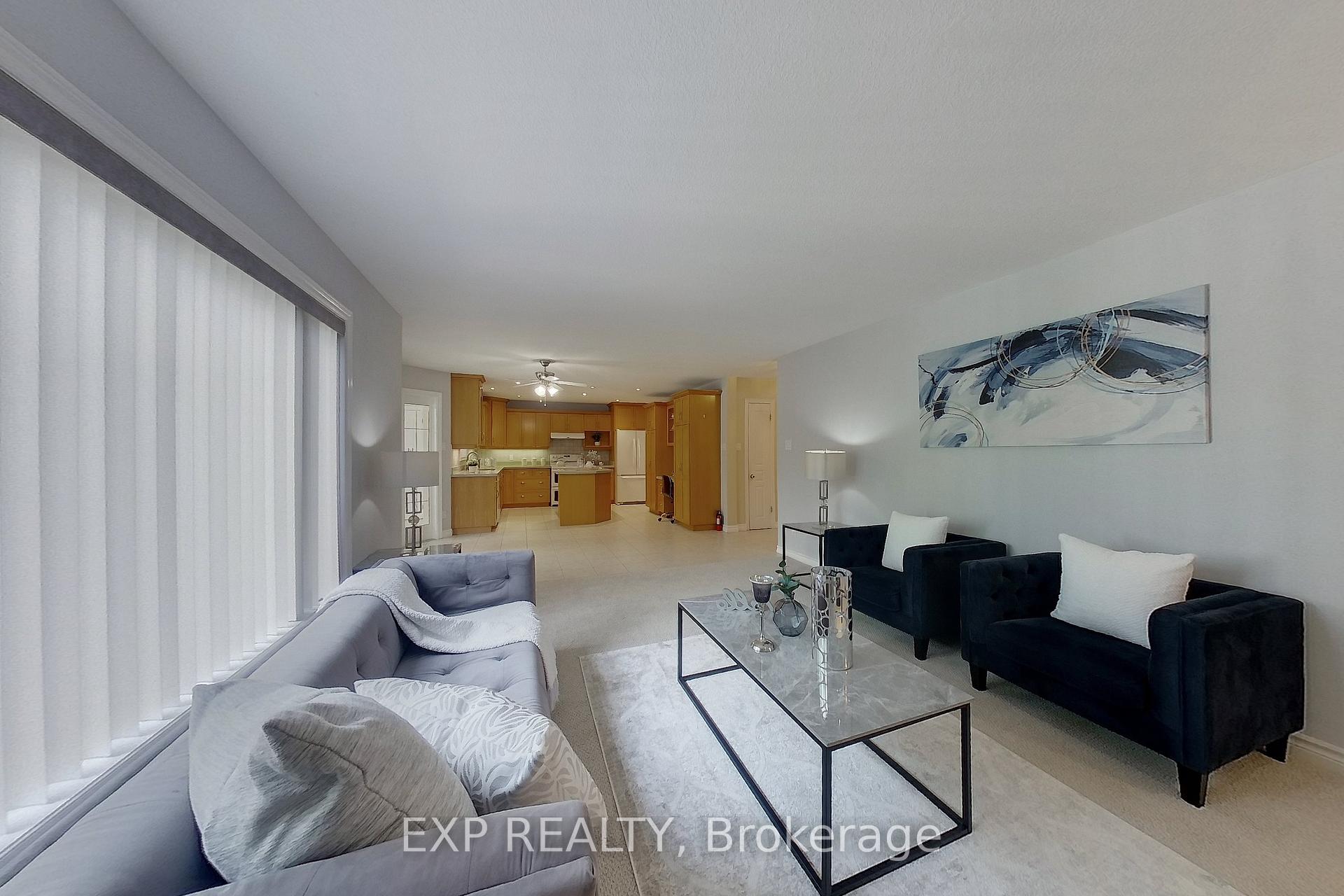 Photo 15 of 517 Buckingham Boulevard, Waterloo — HOMEH