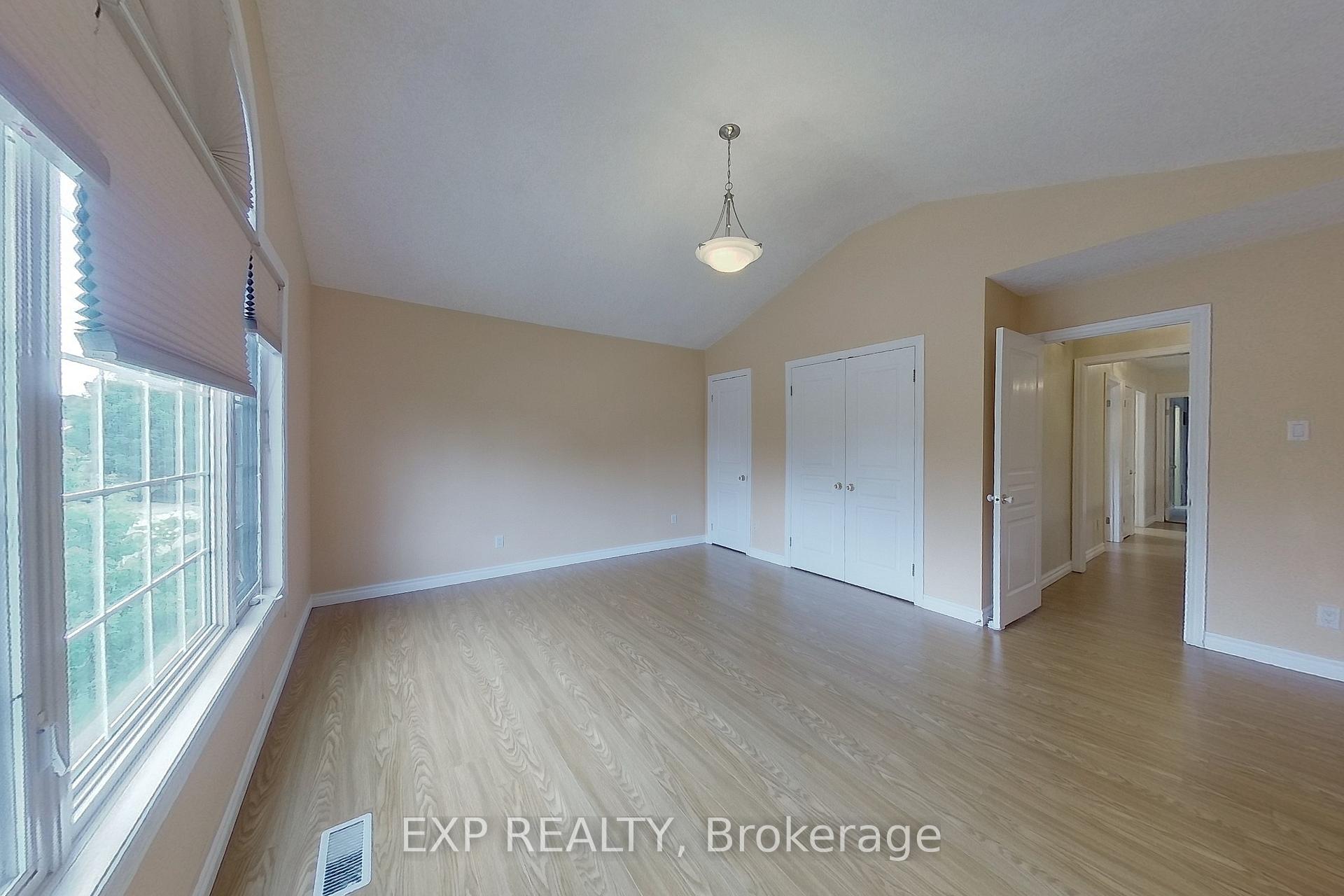 Photo 32 of 517 Buckingham Boulevard, Waterloo — HOMEH
