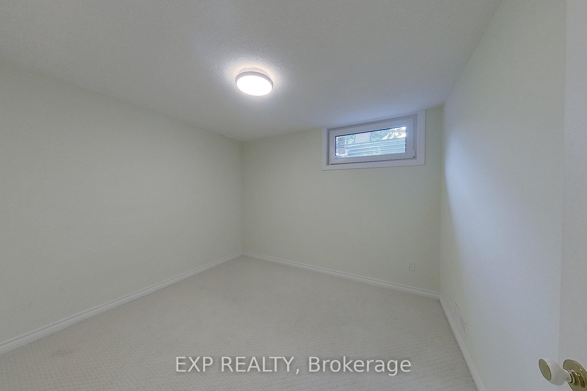 Photo 40 of 517 Buckingham Boulevard, Waterloo — HOMEH