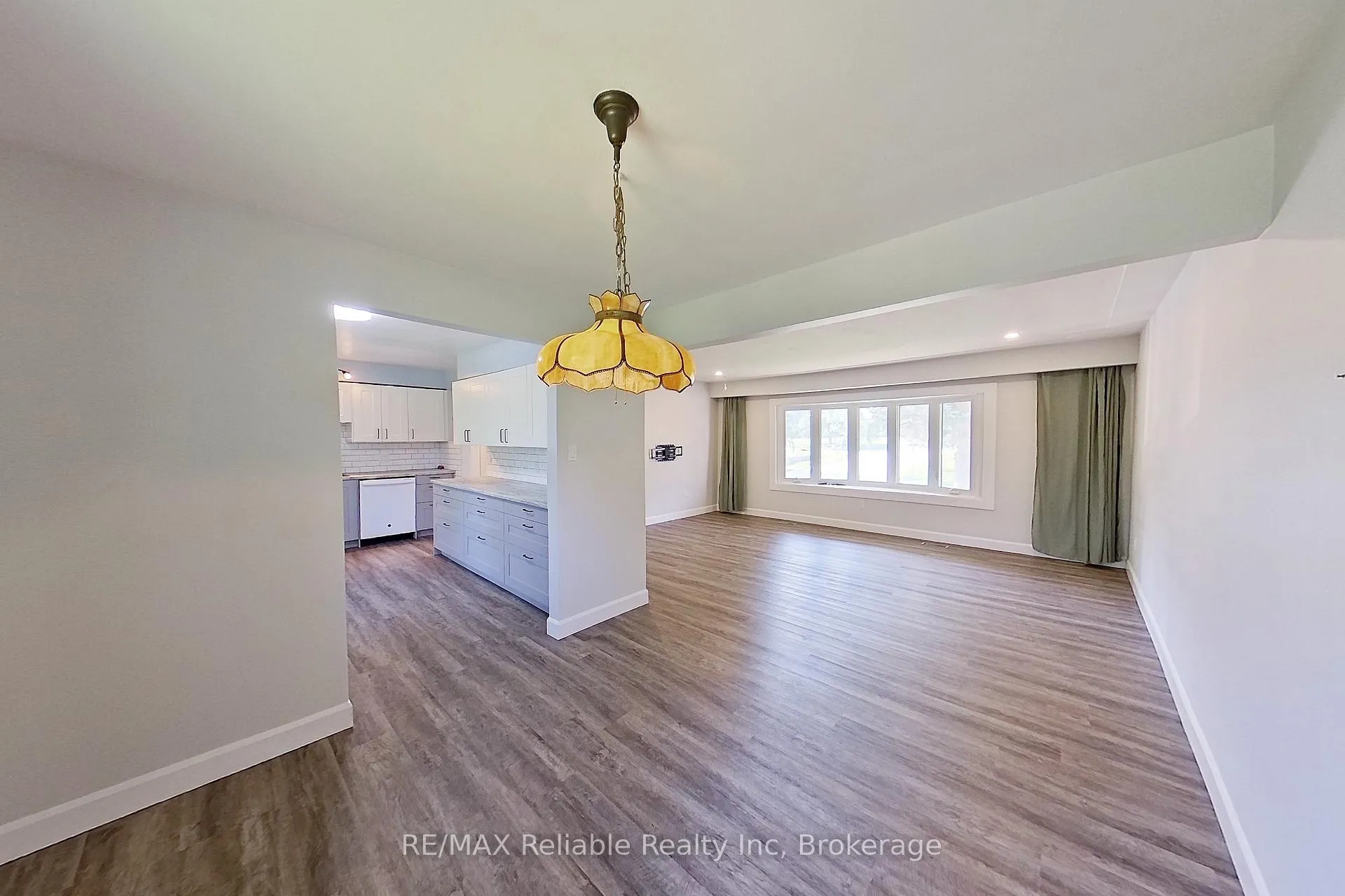 Photo 13 of 439 Queen Street E, Wellington North, Mount Forest — HOMEH