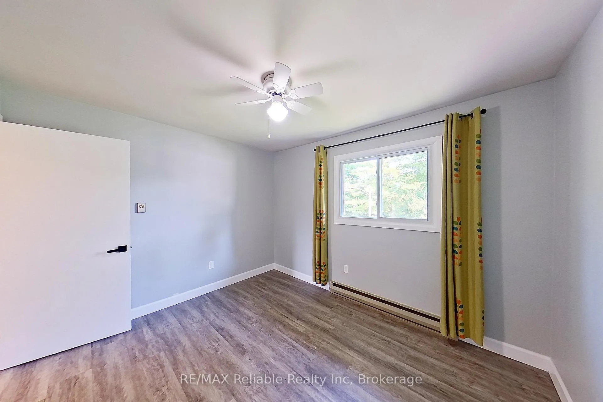 Photo 19 of 439 Queen Street E, Wellington North, Mount Forest — HOMEH