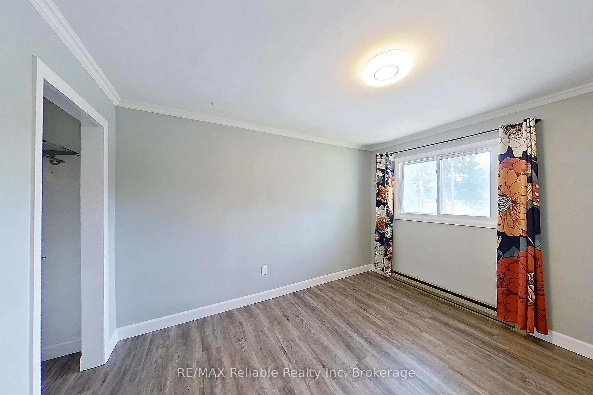 Photo 20 of 439 Queen Street E, Wellington North, Mount Forest — HOMEH