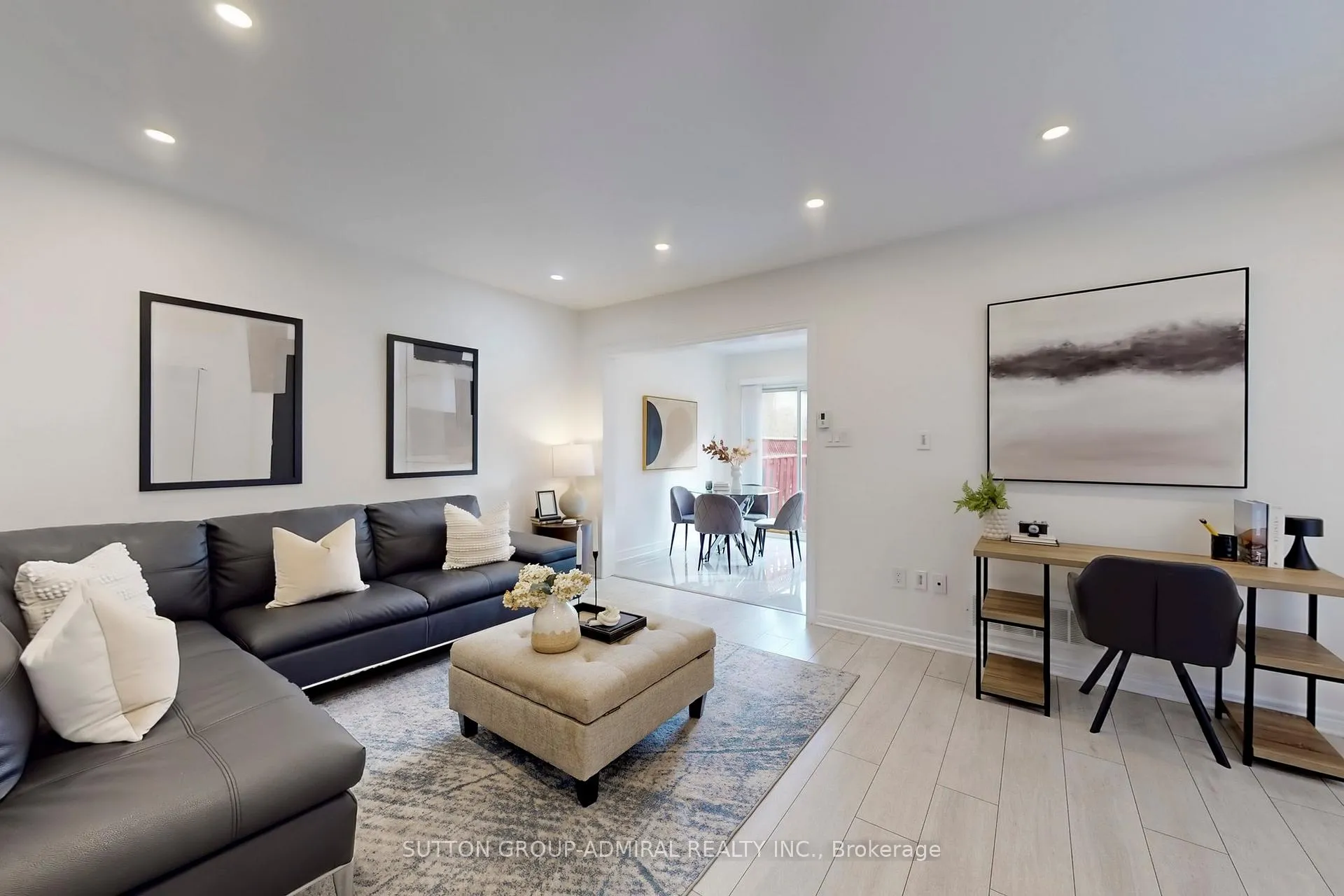 Photo 3 of 62 Agostino Crescent, Vaughan, Patterson — HOMEH