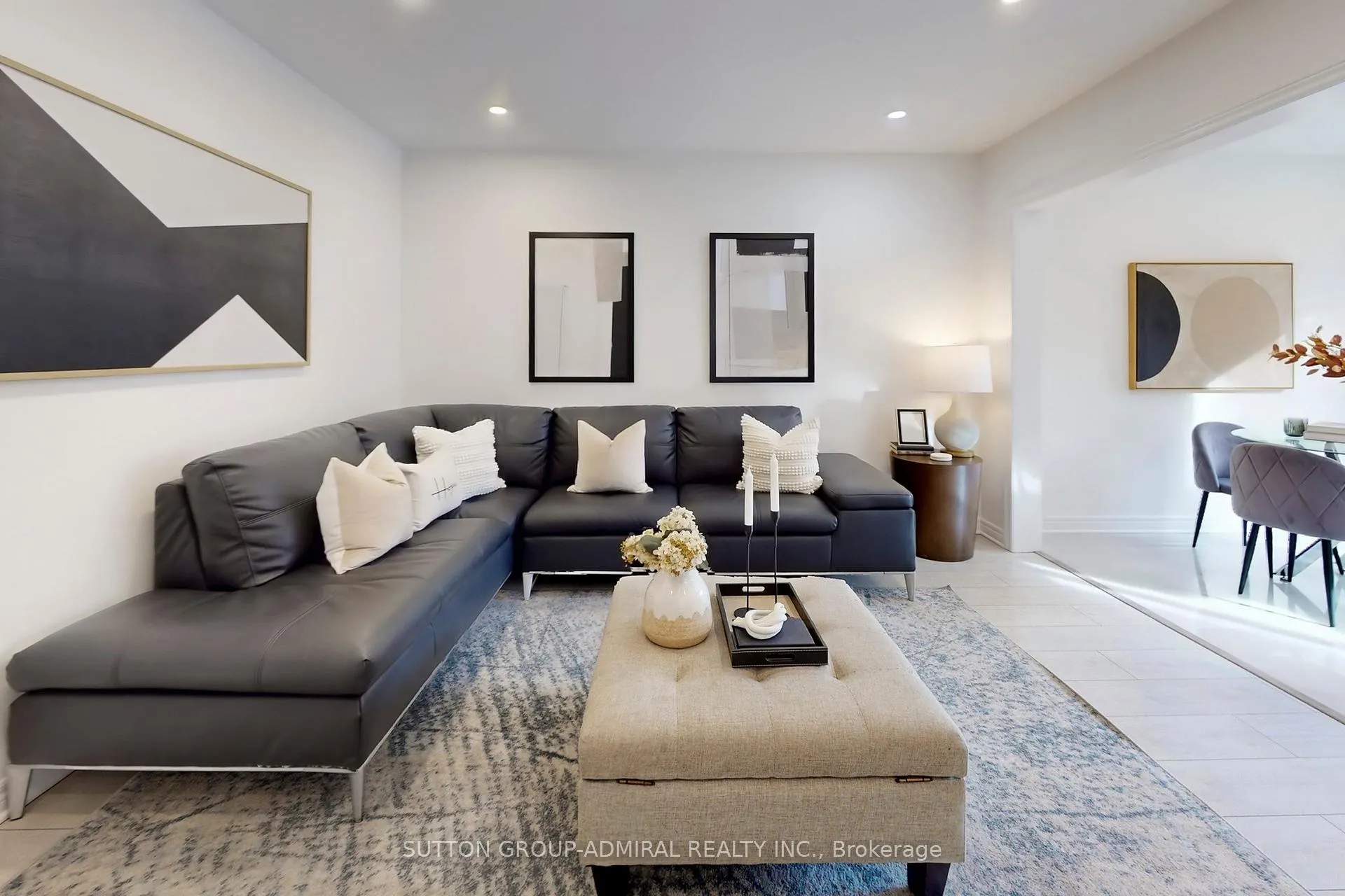 Photo 4 of 62 Agostino Crescent, Vaughan, Patterson — HOMEH