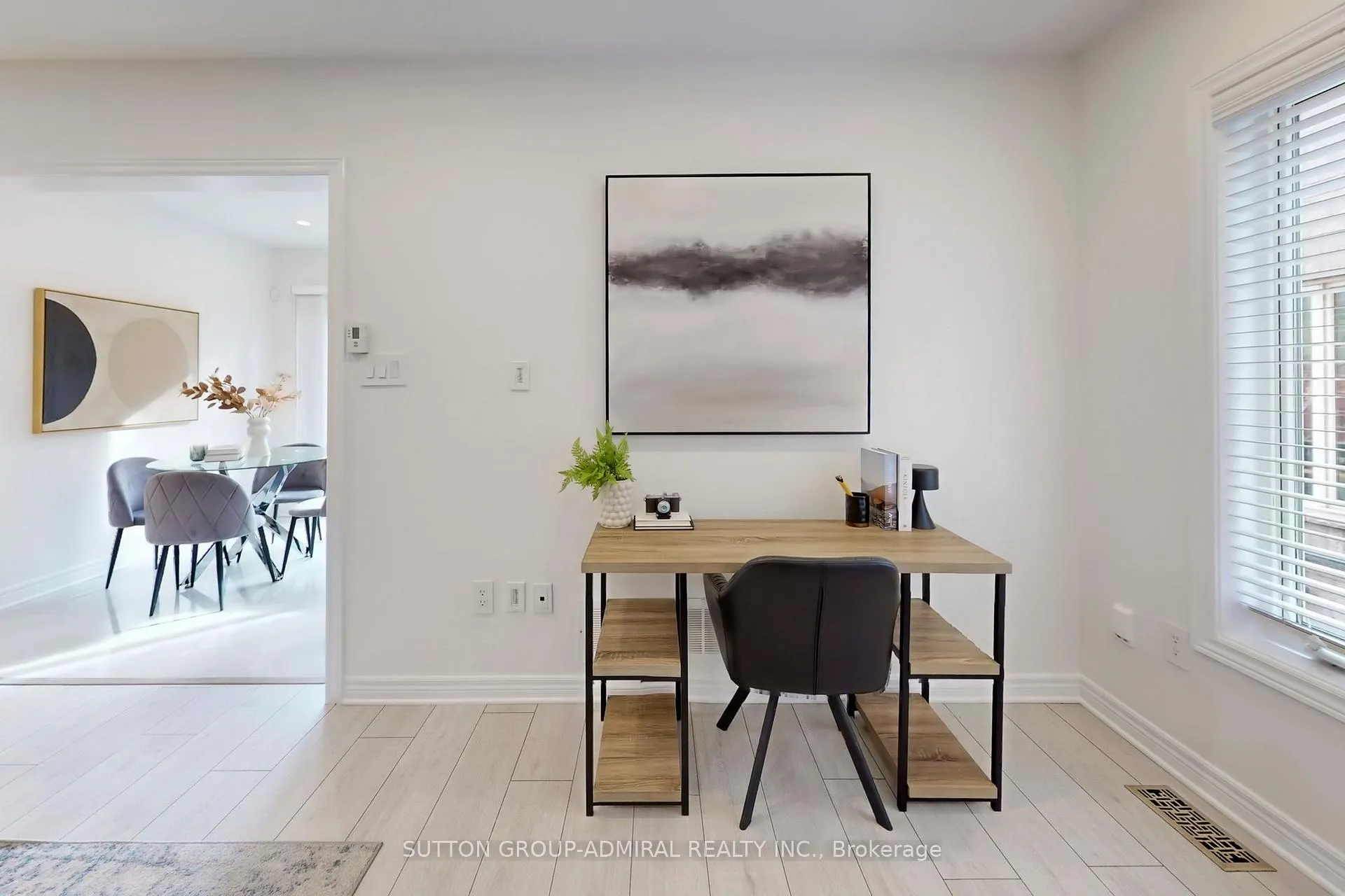 Photo 7 of 62 Agostino Crescent, Vaughan, Patterson — HOMEH