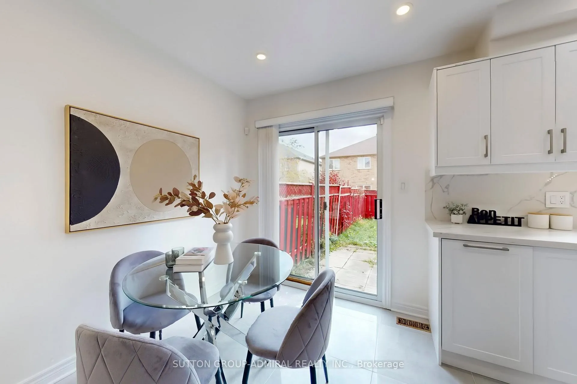 Photo 12 of 62 Agostino Crescent, Vaughan, Patterson — HOMEH