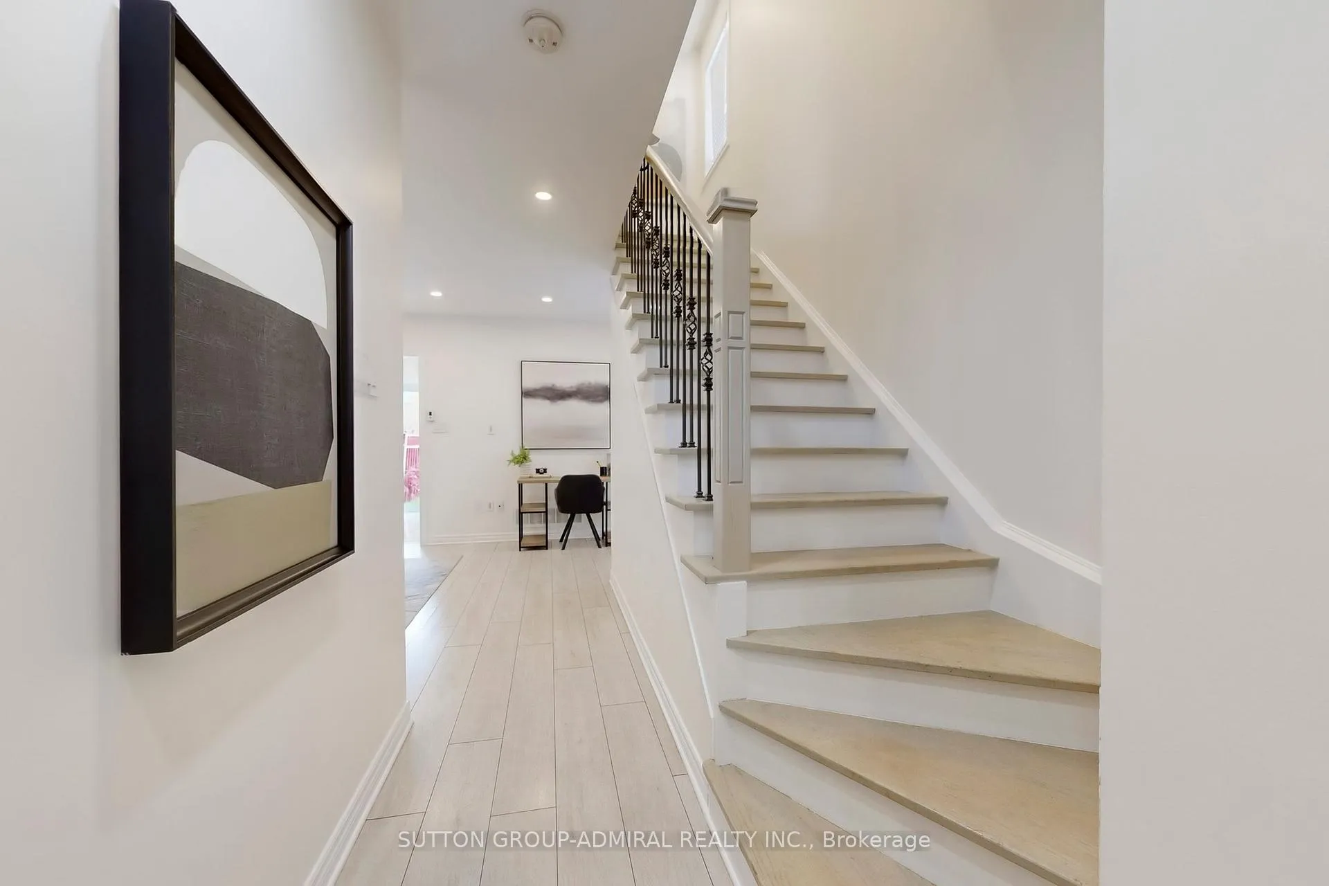 Photo 16 of 62 Agostino Crescent, Vaughan, Patterson — HOMEH