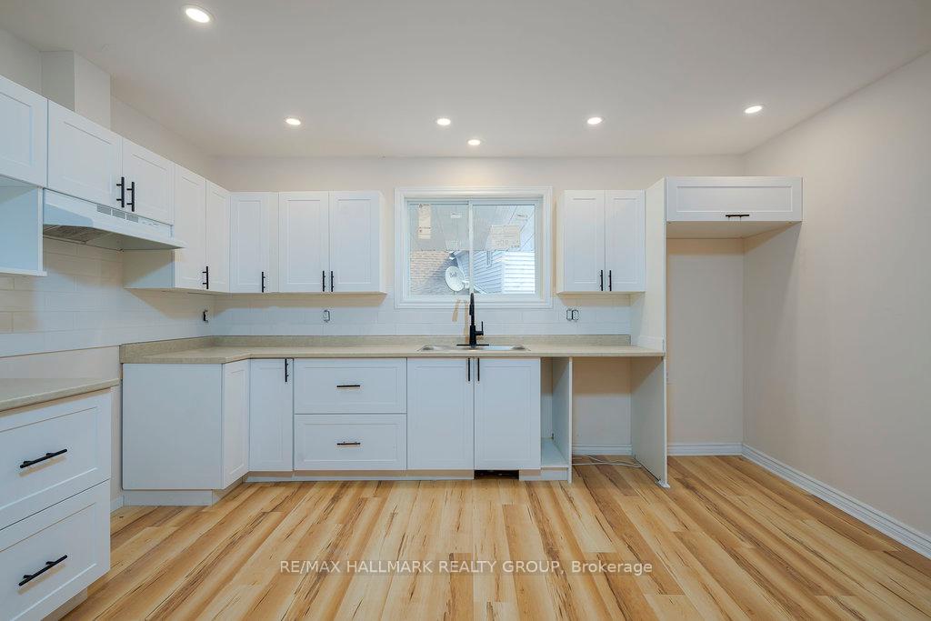 Photo 12 of 50 Carss Street, Arnprior — HOMEH