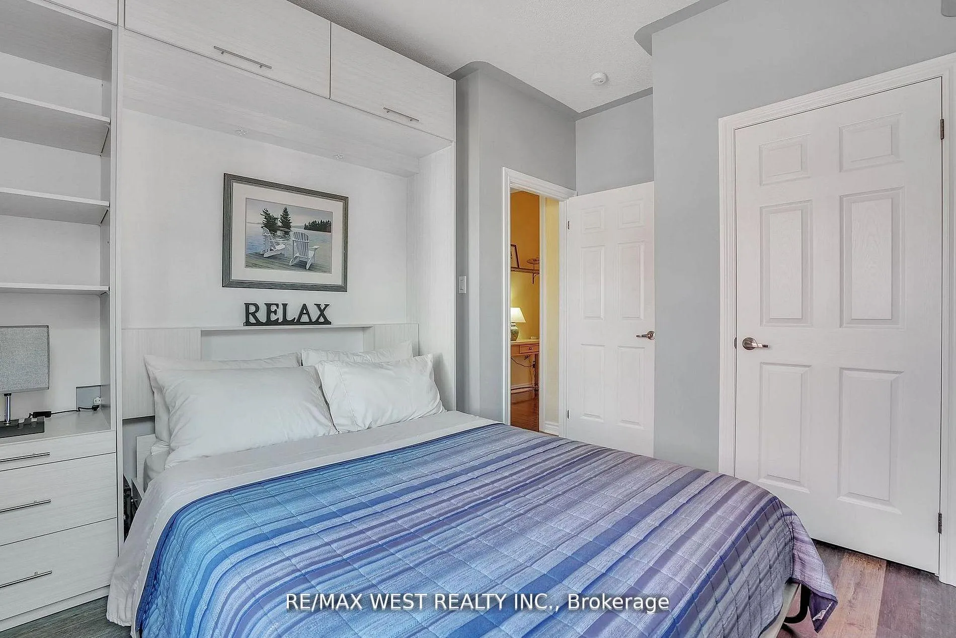 Photo 13 of 44 Starboard Circle, Wasaga Beach — HOMEH