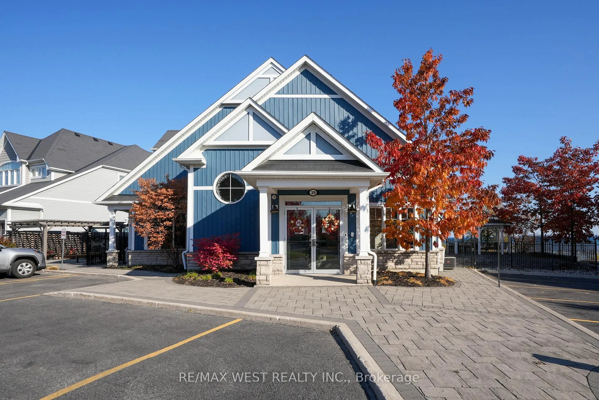 Photo 27 of 44 Starboard Circle, Wasaga Beach — HOMEH