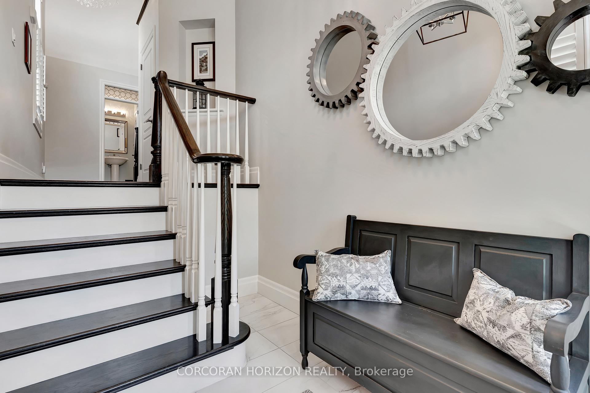 Photo 6 of 136 Oak Park Drive, Waterloo, Eastbridge — HOMEH