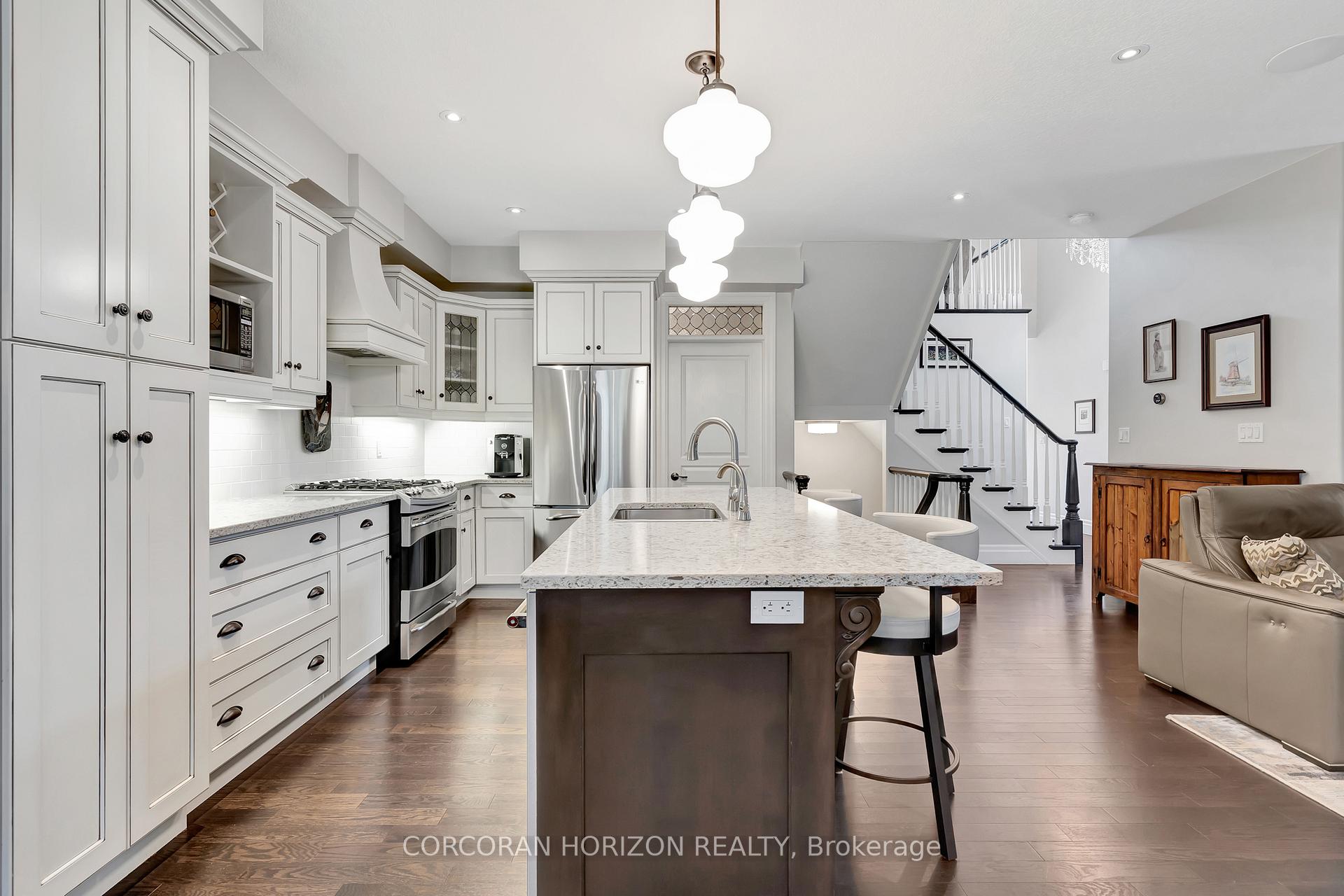 Photo 12 of 136 Oak Park Drive, Waterloo, Eastbridge — HOMEH