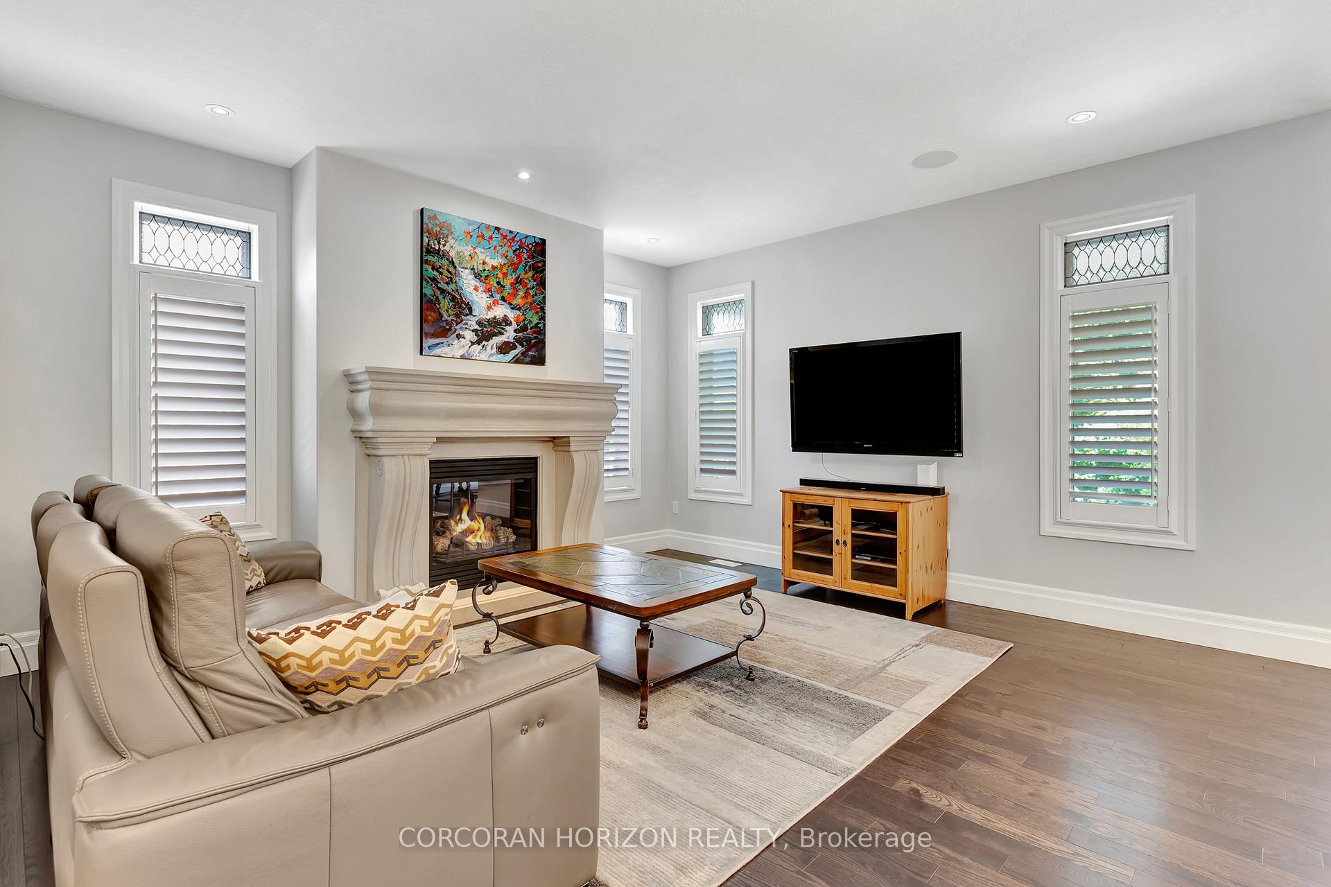 Photo 14 of 136 Oak Park Drive, Waterloo, Eastbridge — HOMEH