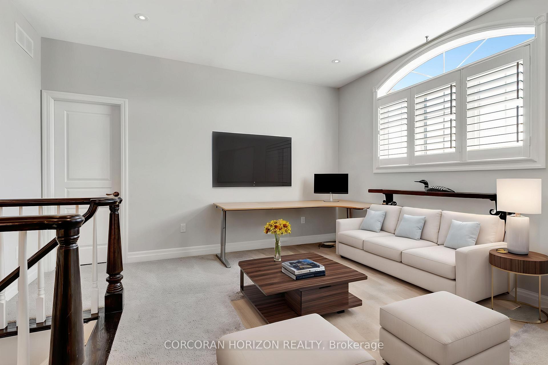 Photo 20 of 136 Oak Park Drive, Waterloo, Eastbridge — HOMEH