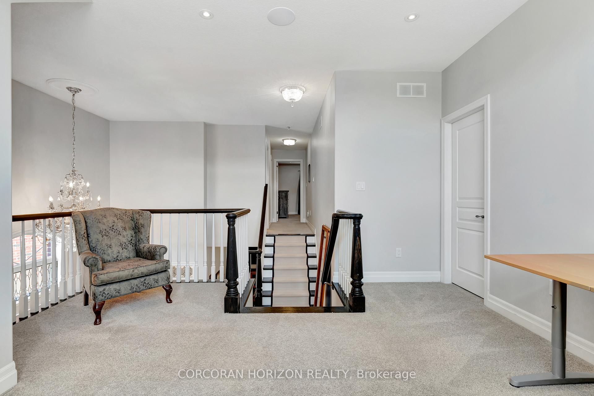 Photo 21 of 136 Oak Park Drive, Waterloo, Eastbridge — HOMEH