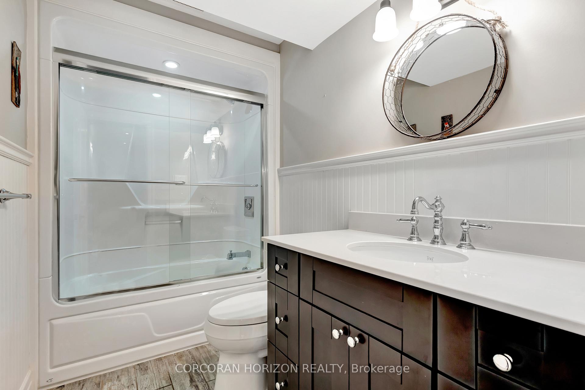 Photo 34 of 136 Oak Park Drive, Waterloo, Eastbridge — HOMEH