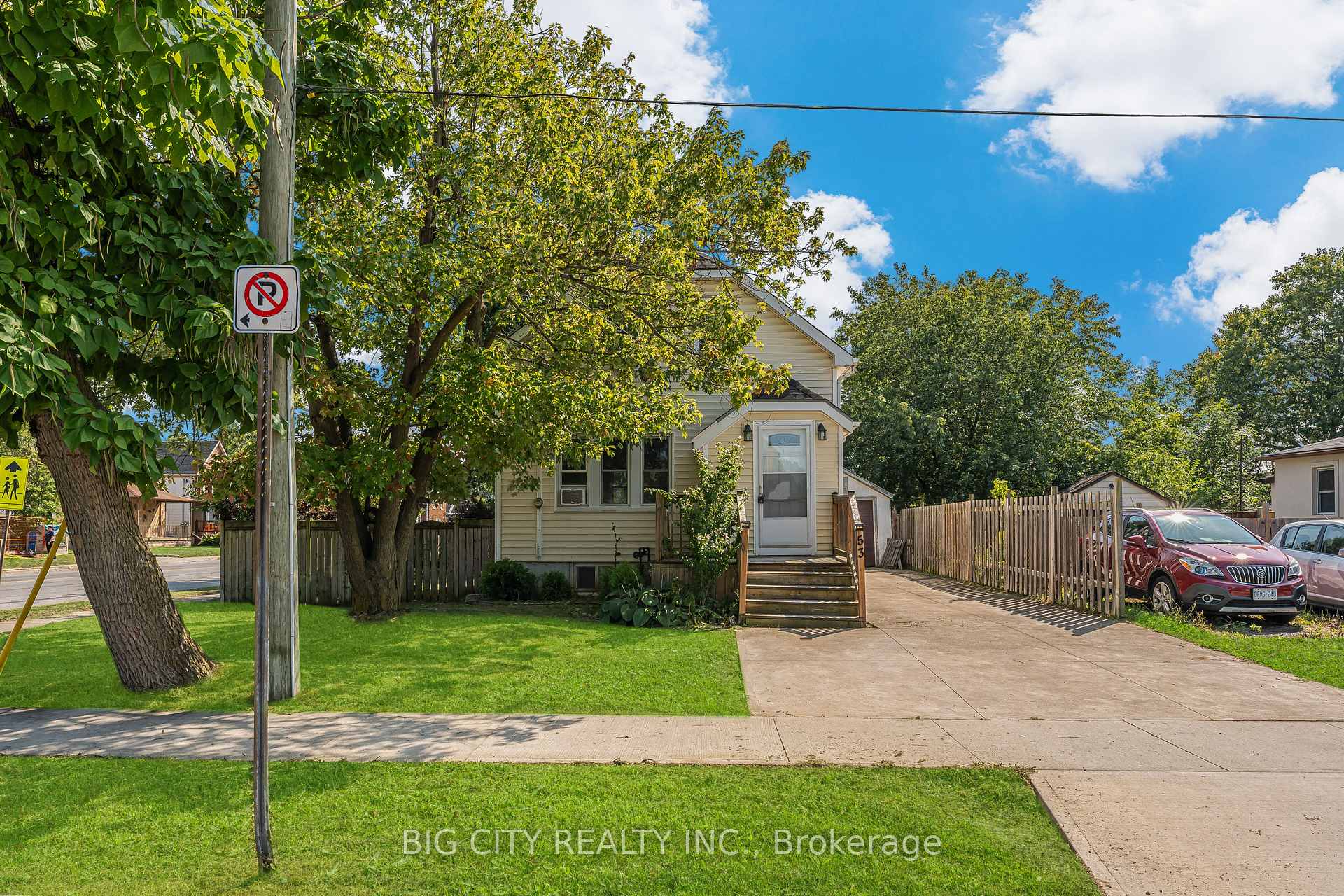 Photo 2 of 53 Cady Street, Welland, Lincoln/Crowland — HOMEH