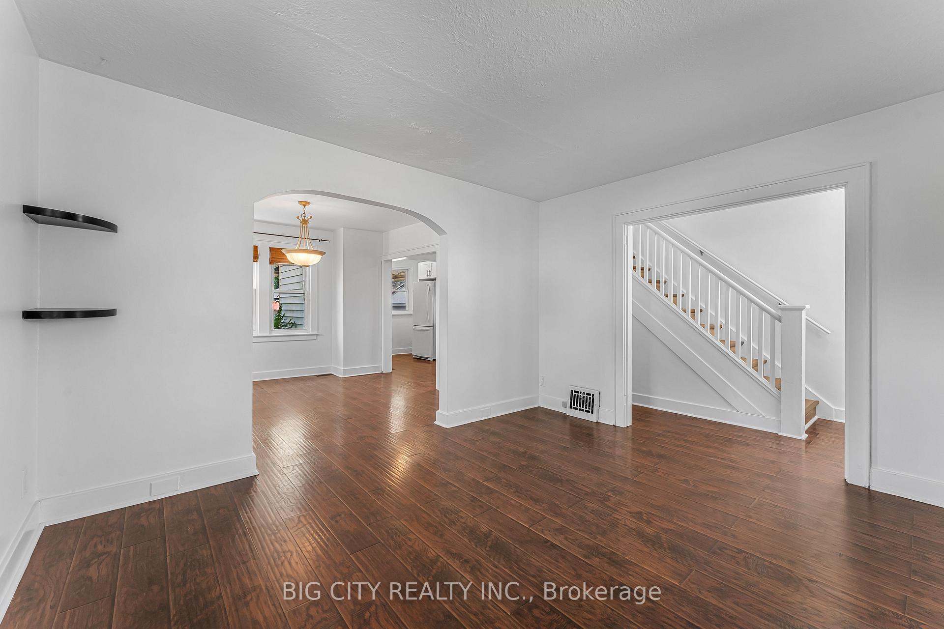Photo 6 of 53 Cady Street, Welland, Lincoln/Crowland — HOMEH