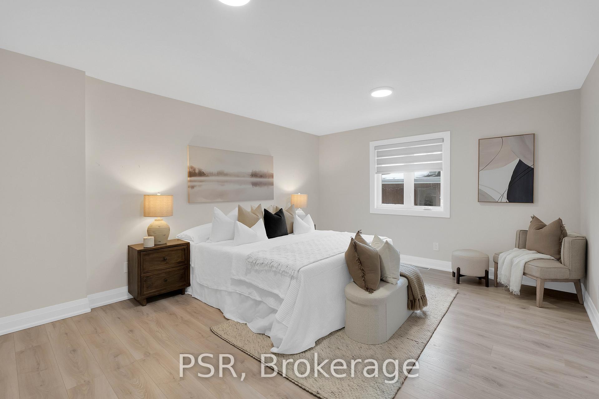 Photo 5 of 15 Wenderly Drive, Aurora, Aurora Village — HOMEH