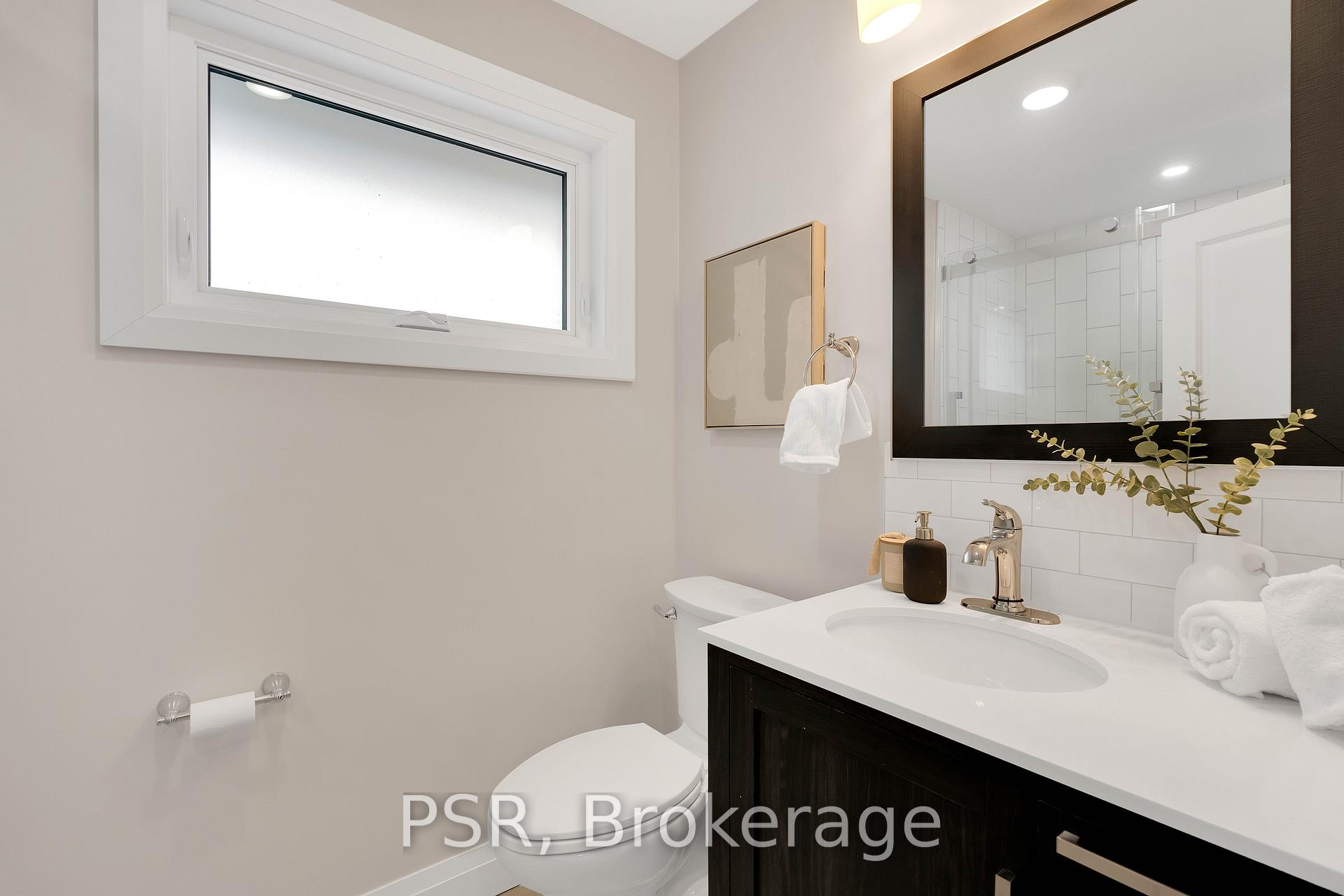 Photo 9 of 15 Wenderly Drive, Aurora, Aurora Village — HOMEH