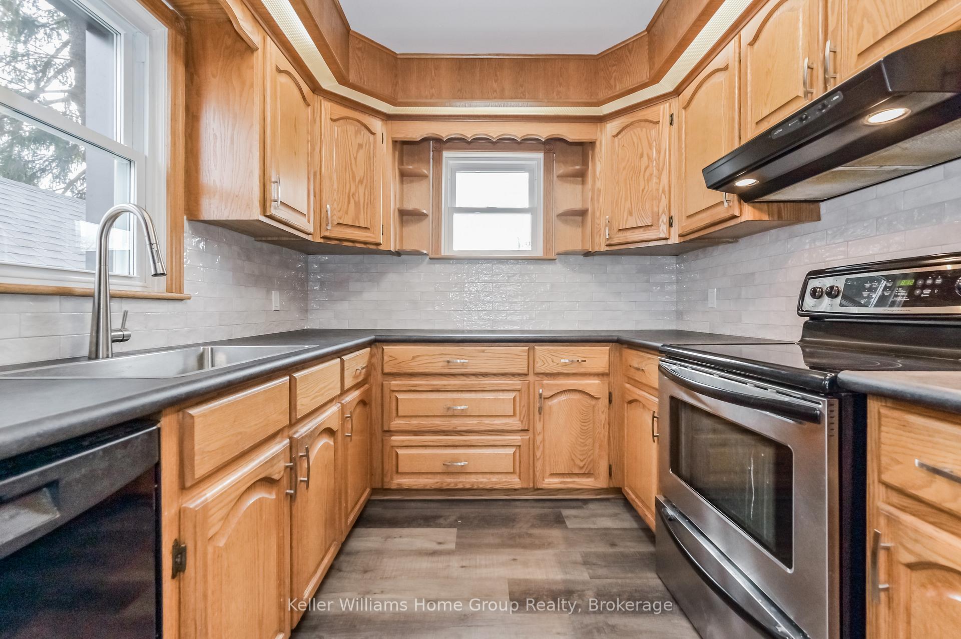 Photo 22 of 280 Waterloo Street, Wellington North, Mount Forest — HOMEH