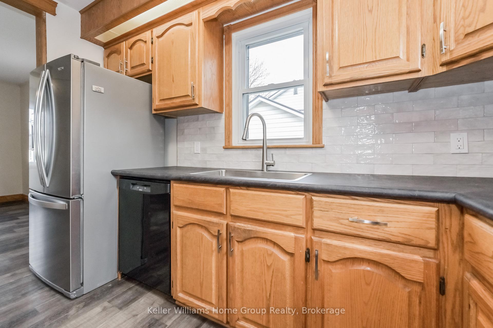 Photo 23 of 280 Waterloo Street, Wellington North, Mount Forest — HOMEH