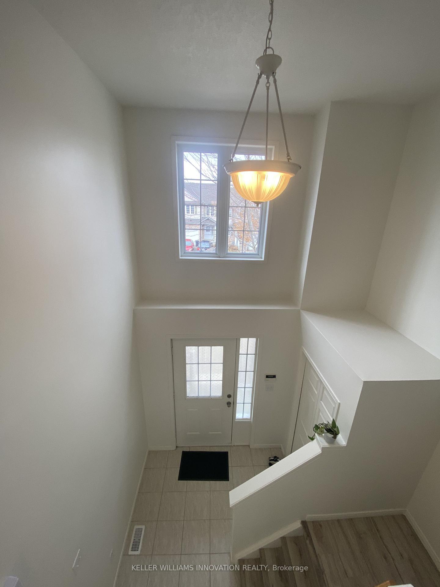Photo 5 of 517 Virginia Creeper Street, Waterloo — HOMEH