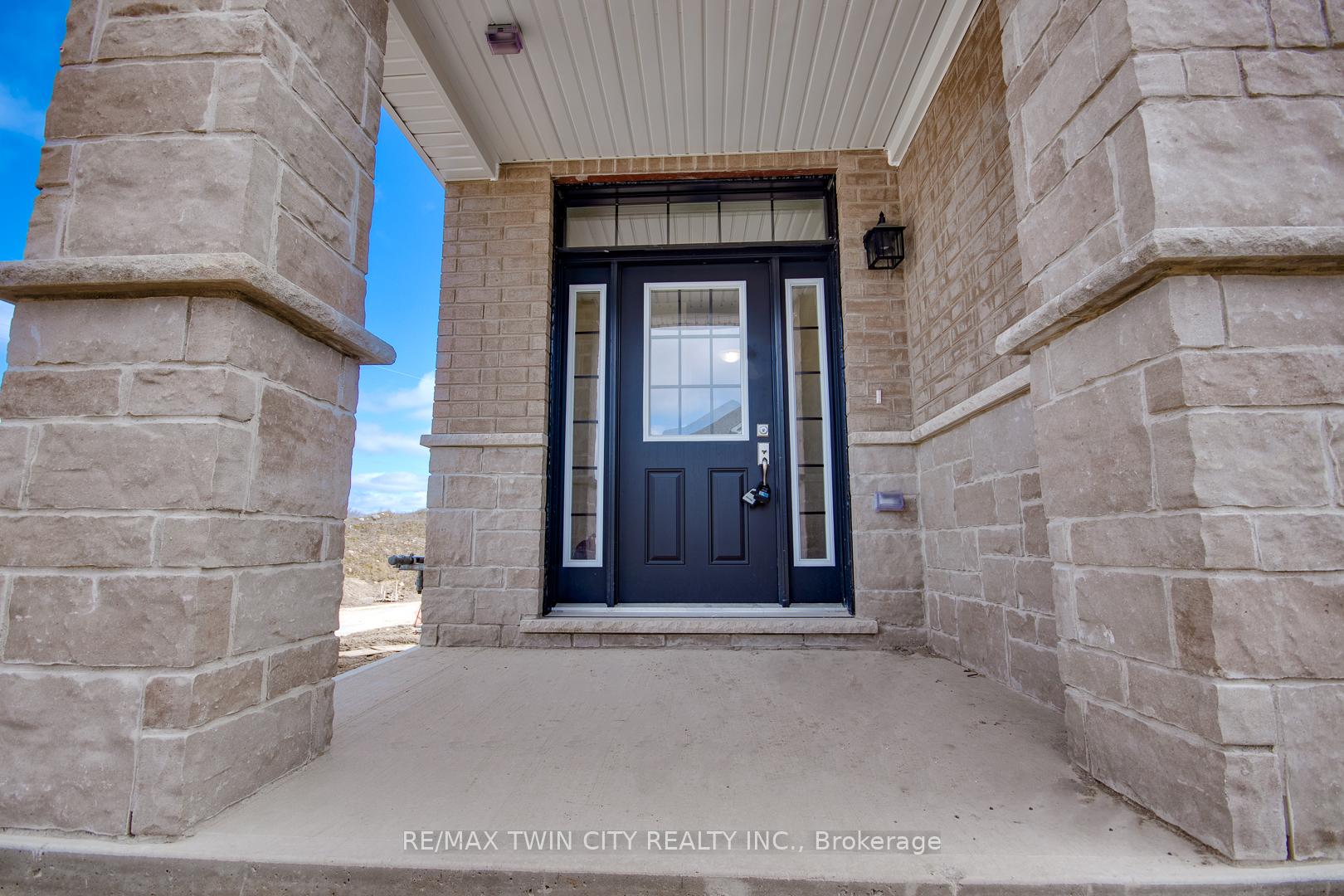 Photo 2 of 307 Raspberry Place, Waterloo — HOMEH