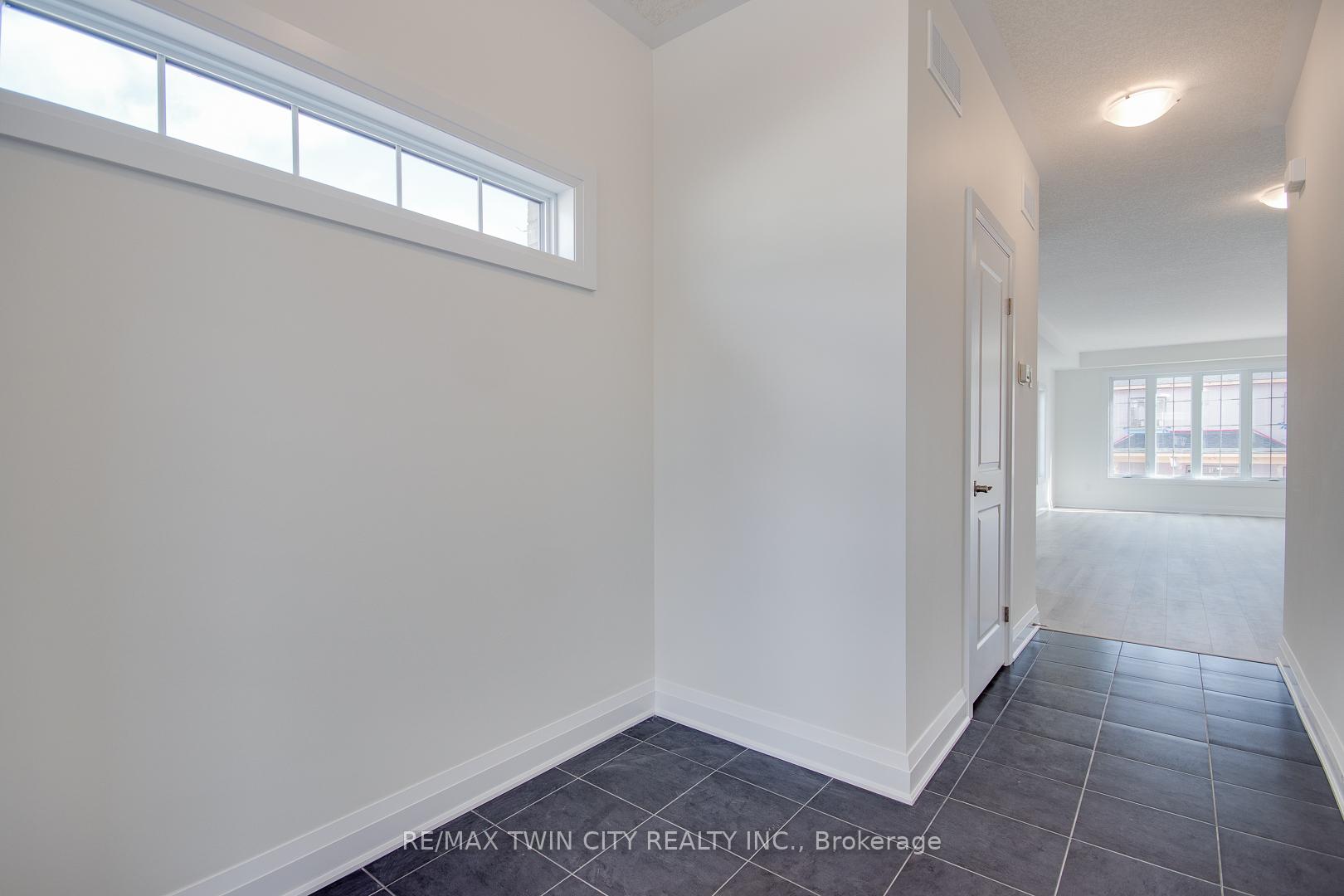 Photo 3 of 307 Raspberry Place, Waterloo — HOMEH