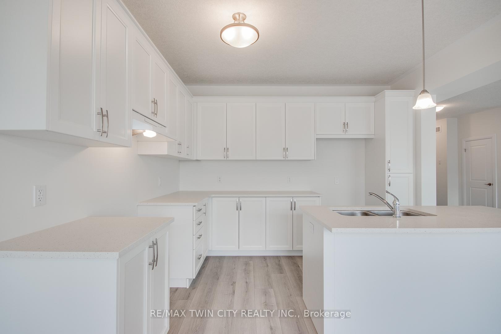 Photo 18 of 307 Raspberry Place, Waterloo — HOMEH