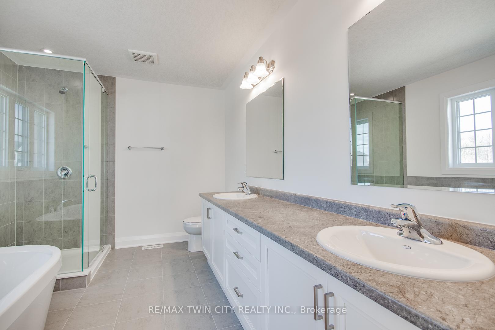 Photo 33 of 307 Raspberry Place, Waterloo — HOMEH
