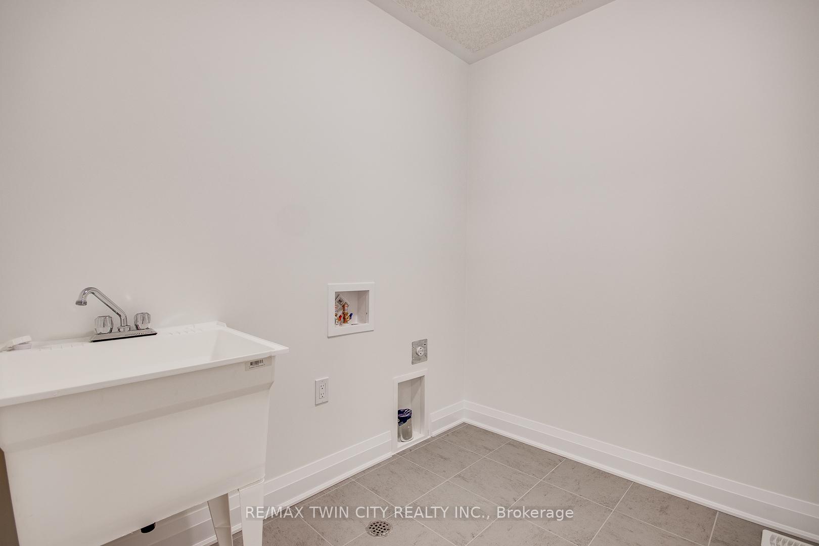 Photo 37 of 307 Raspberry Place, Waterloo — HOMEH