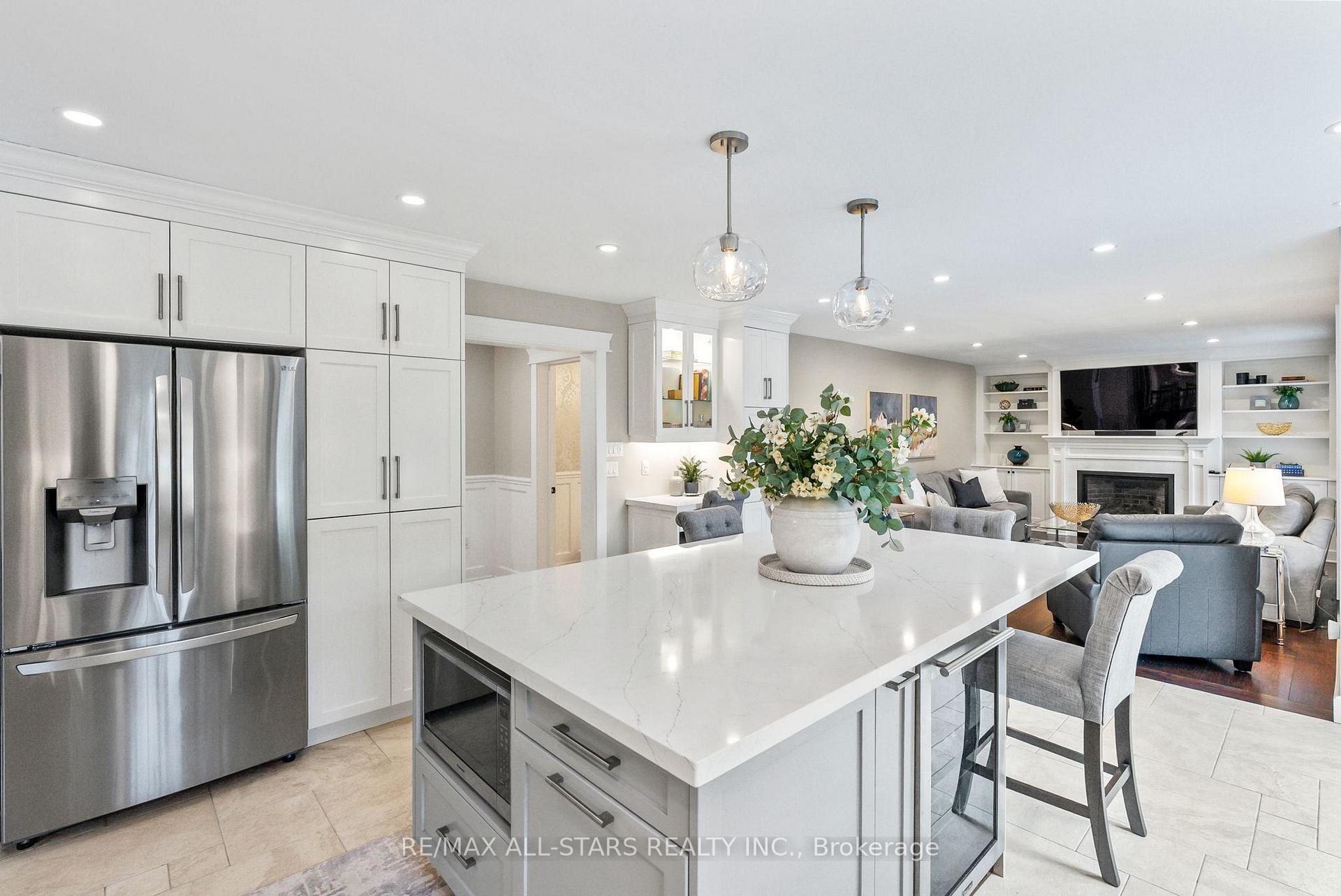 Photo 6 of 42 Galloway Crescent, Uxbridge — HOMEH