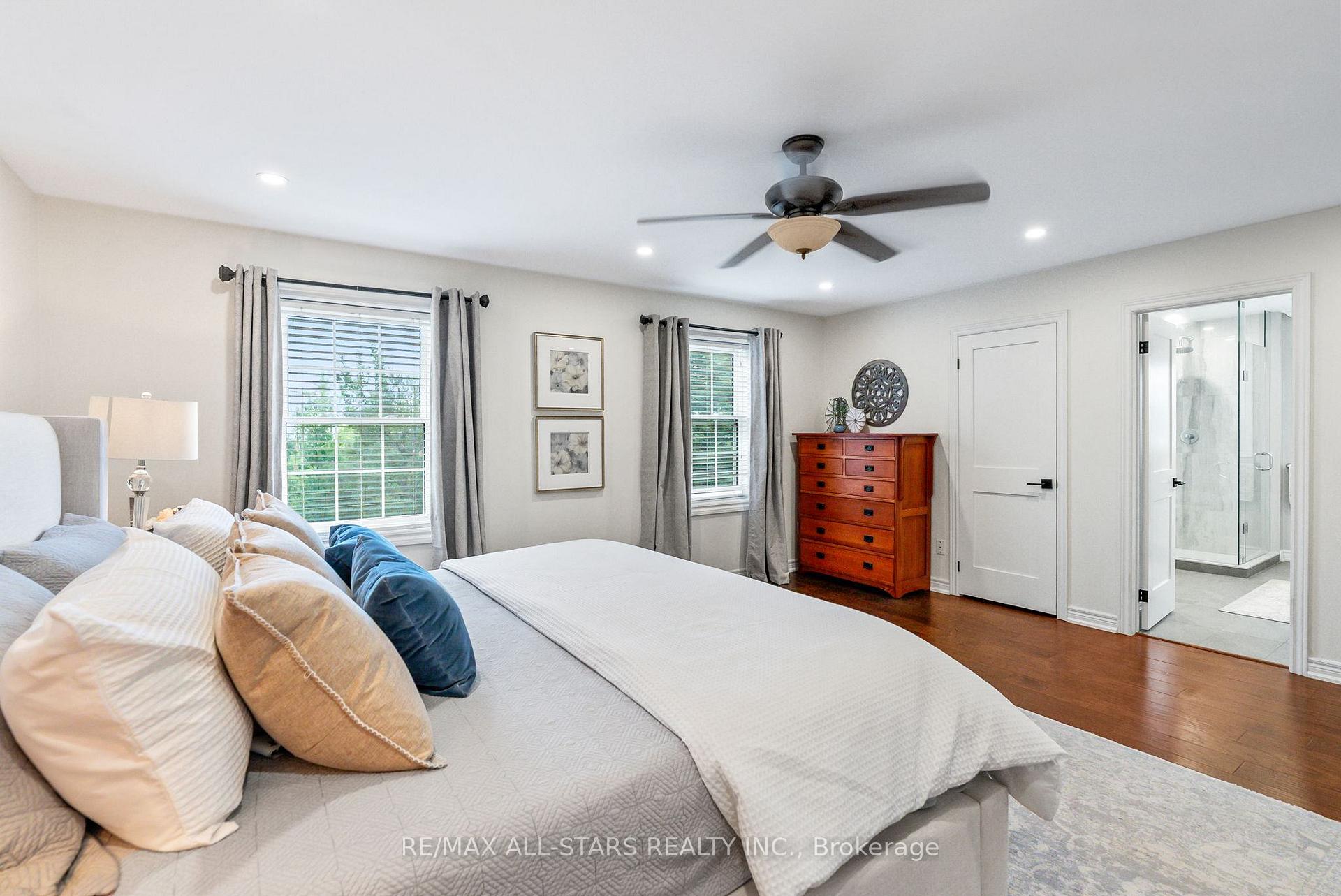 Photo 22 of 42 Galloway Crescent, Uxbridge — HOMEH