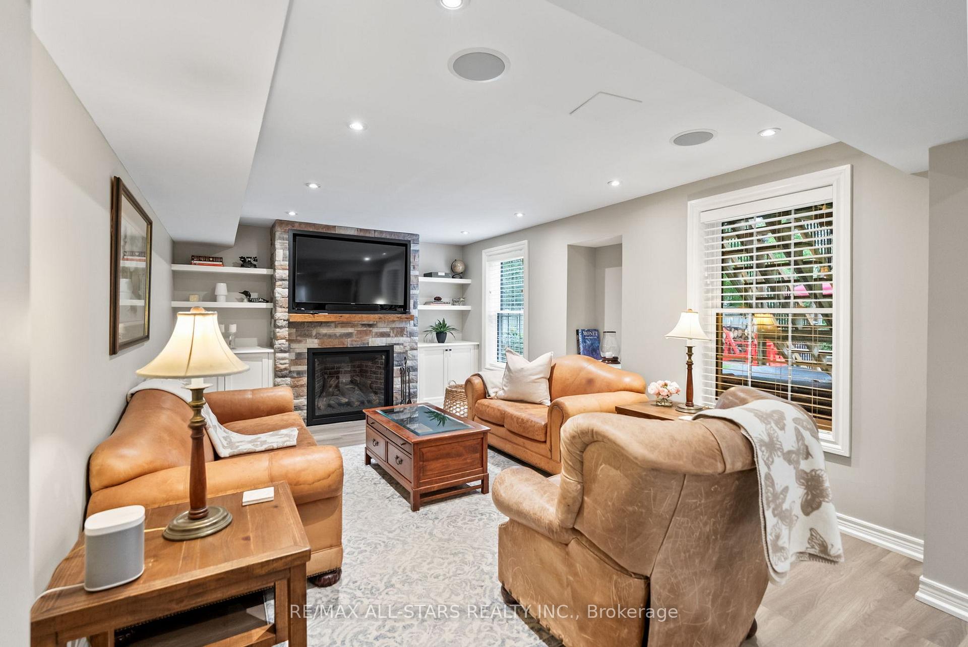 Photo 33 of 42 Galloway Crescent, Uxbridge — HOMEH