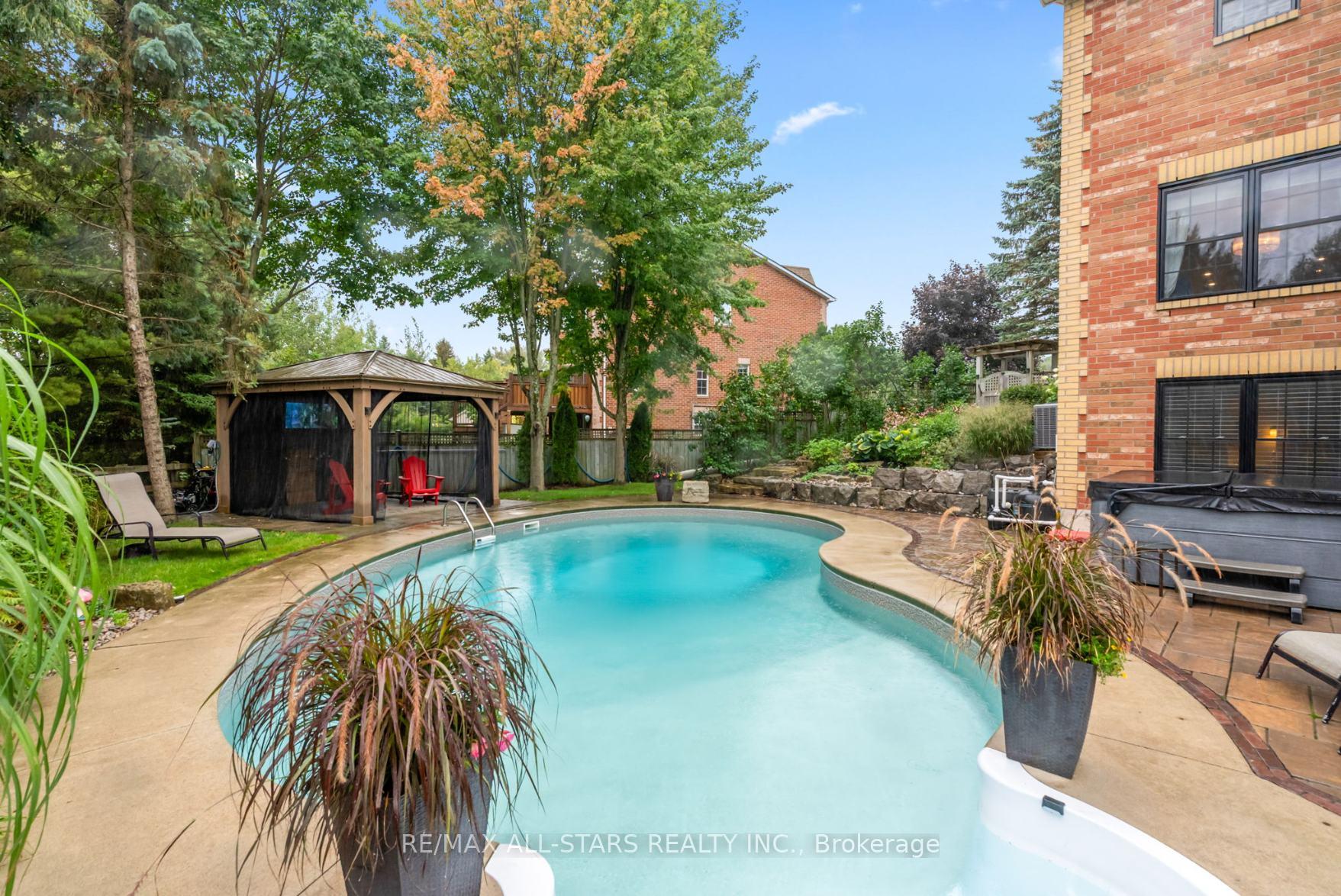 Photo 42 of 42 Galloway Crescent, Uxbridge — HOMEH