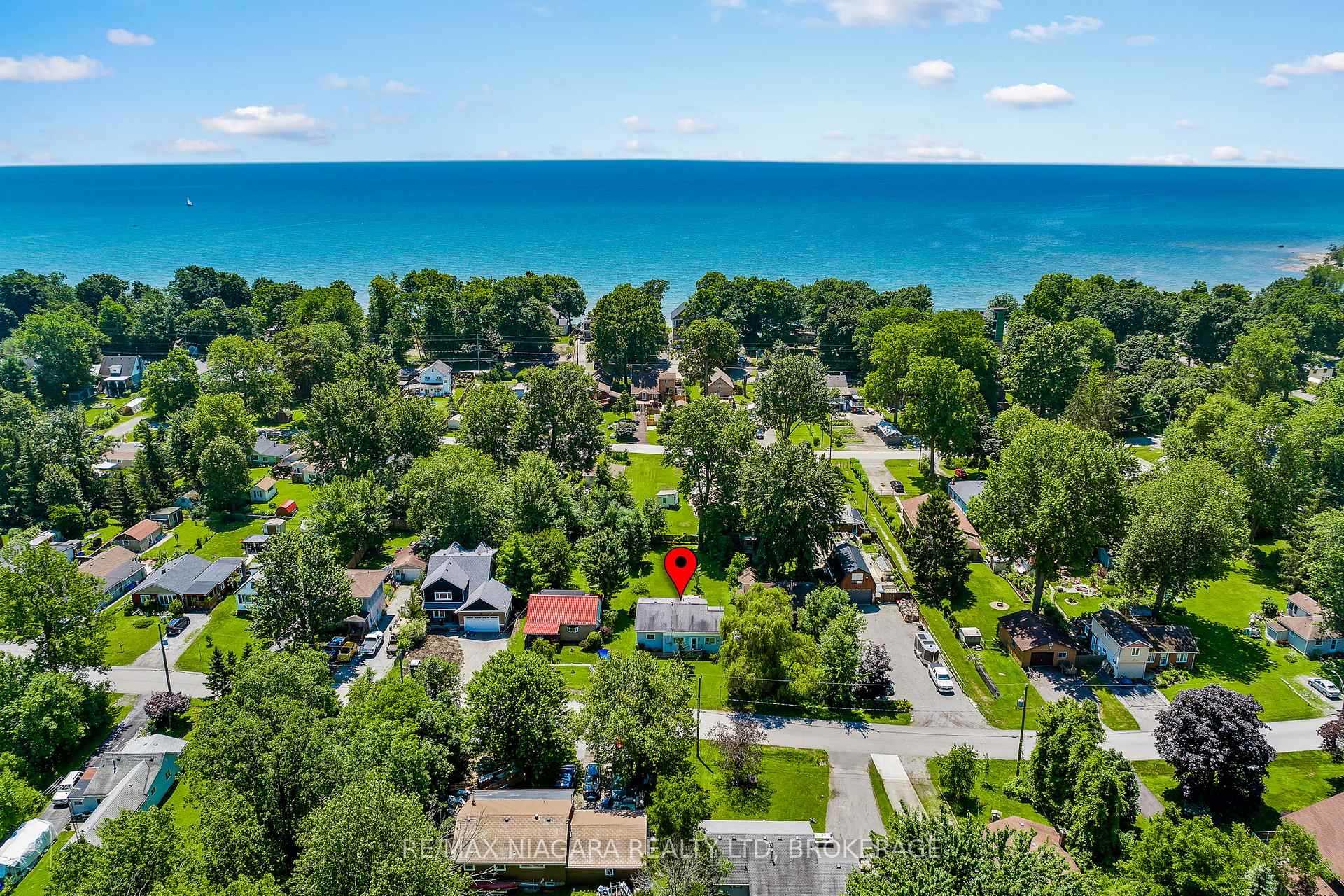 Photo 2 of 10567 Maplewood Drive, Wainfleet, Lakeshore — HOMEH