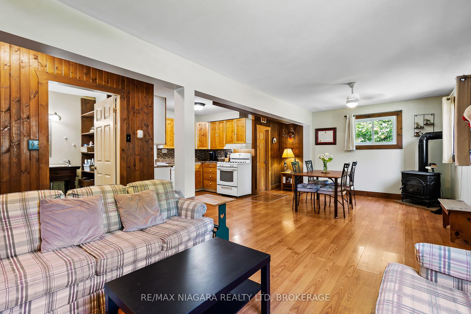 Photo 15 of 10567 Maplewood Drive, Wainfleet, Lakeshore — HOMEH