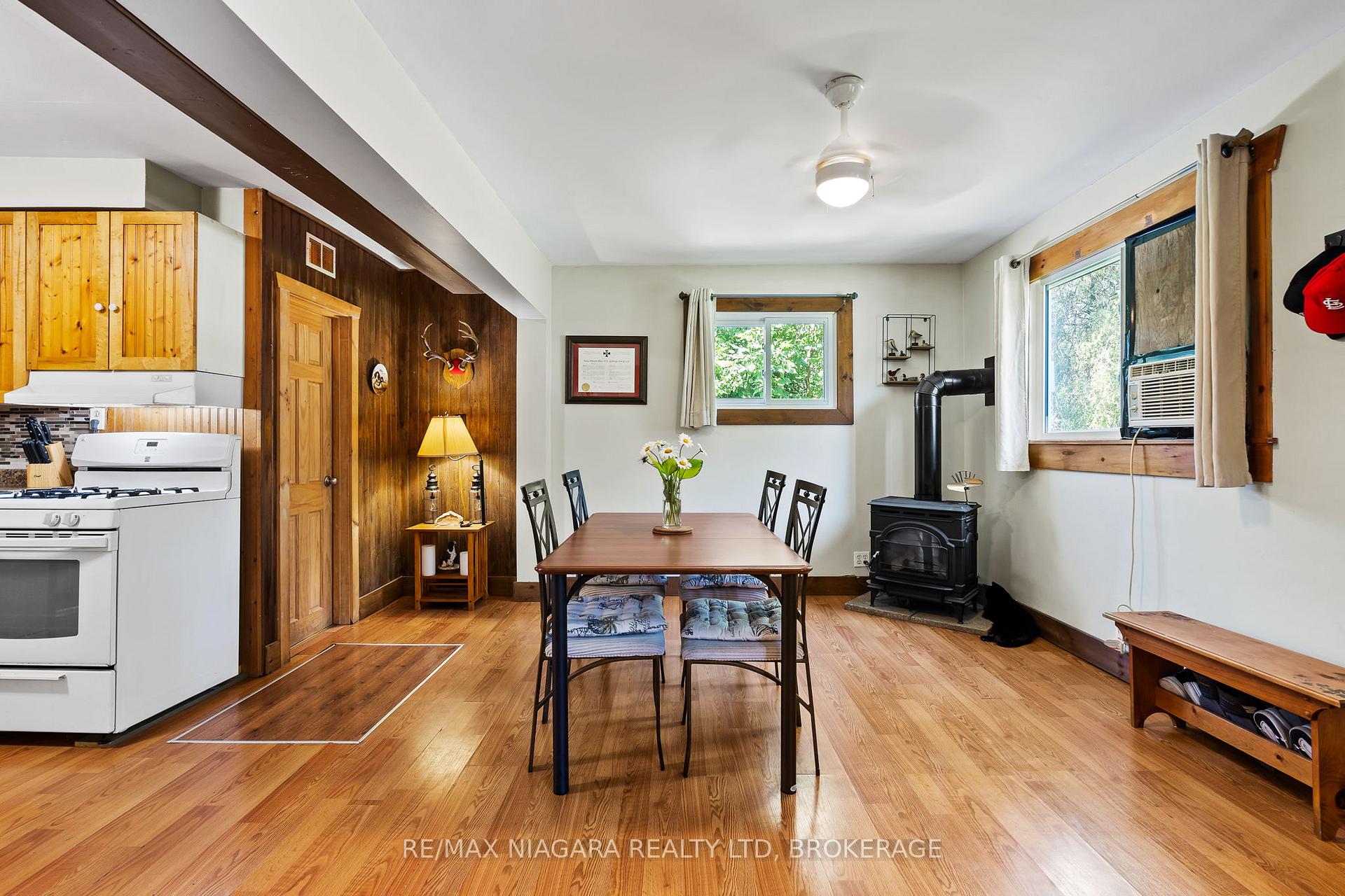 Photo 16 of 10567 Maplewood Drive, Wainfleet, Lakeshore — HOMEH