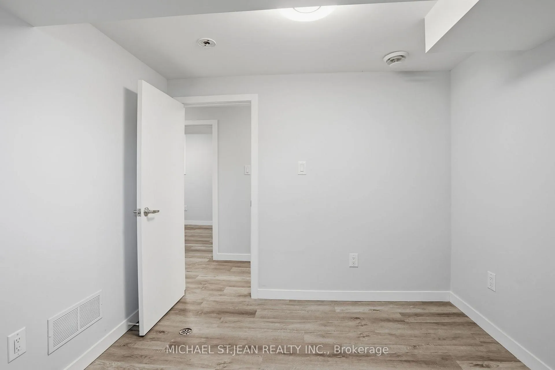 Photo 37 of 93 Wellington Street, Welland, Lincoln/Crowland — HOMEH