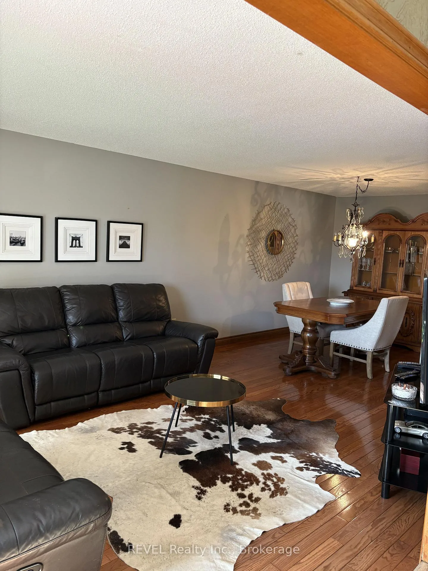 Photo 2 of 78 Ashburn Crescent, Vaughan, East Woodbridge — HOMEH