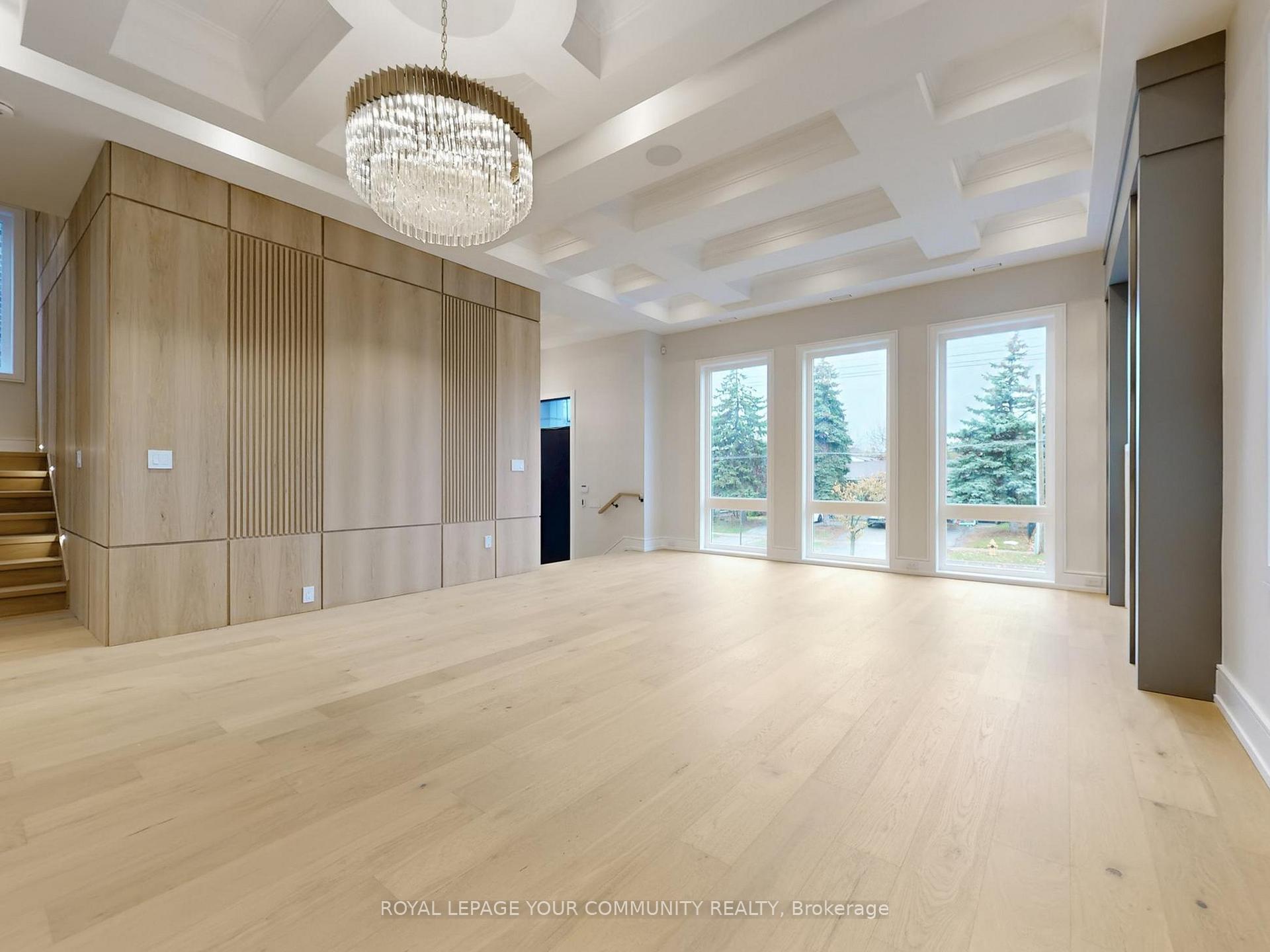 Photo 17 of 117 A Crestwood Road, Vaughan, Crestwood-Springfarm-Yorkhill — HOMEH